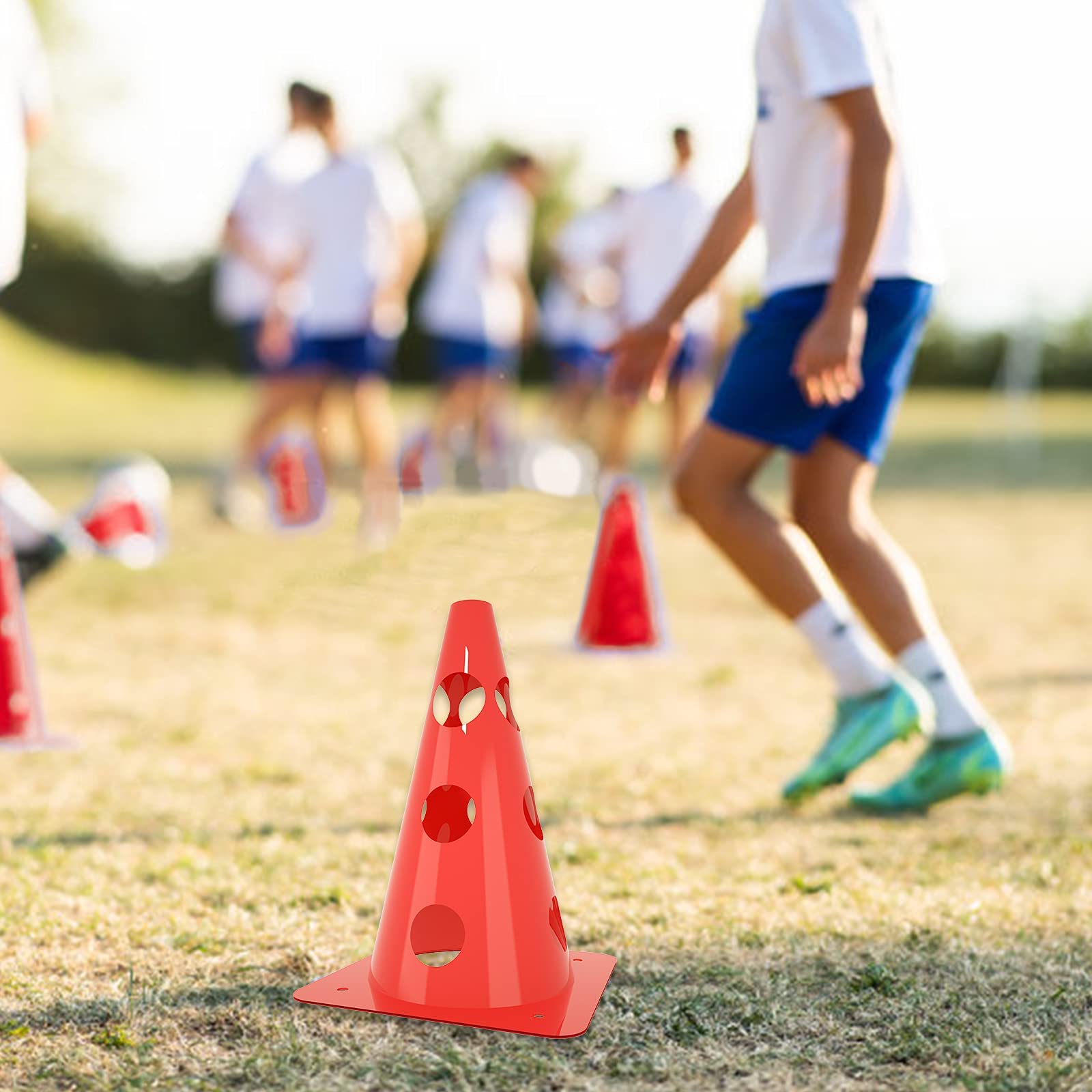 YUENFONG Set de Haies enfichables, Haies Coniques Sport 3 Trous Hauteur réglable Haies d'entraînement Set d'agilité, pour Enfants Sportifs Animaux domestiques(12 cônes Rouges 6 Barres Jaunes)