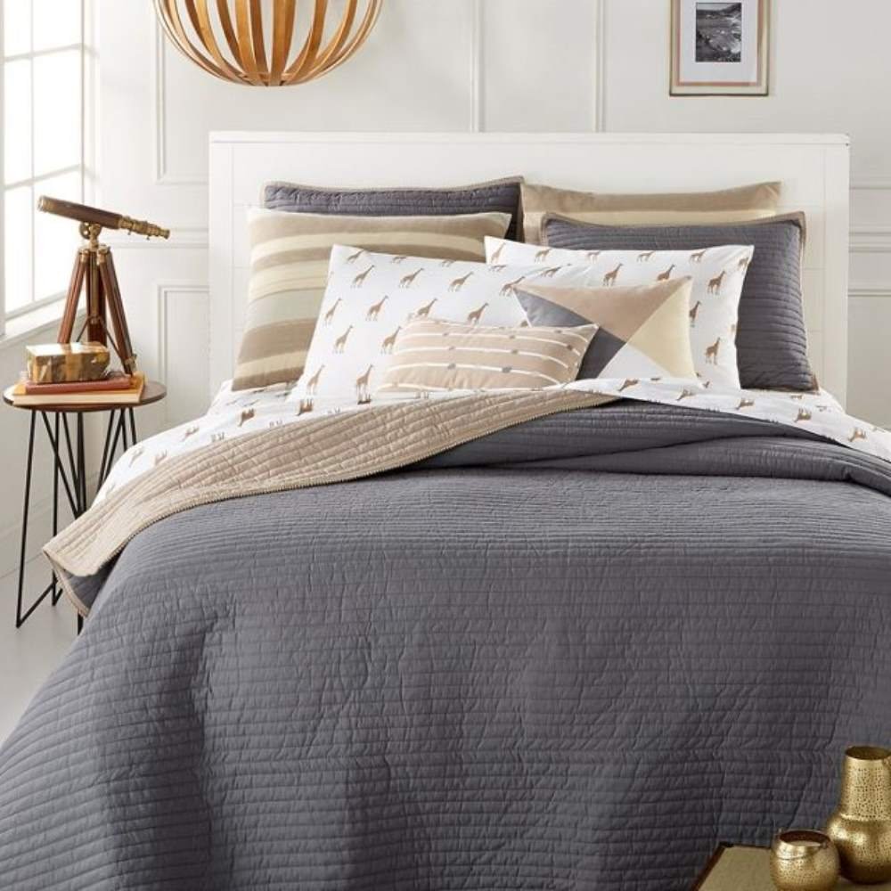 Whim by Martha Stewart Collection Turnabout Storm Cloud Twin/Twin XL Quilt