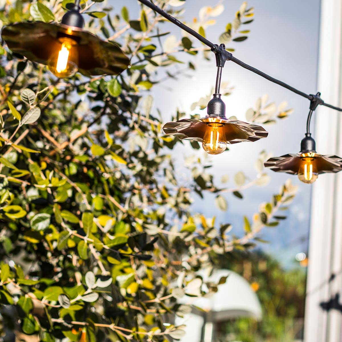 LUMISKY / LUMIJARDIN - Guirnalda luminosa exterior con pantalla de acero cobre,10 enchufes E27 RETRO 6m