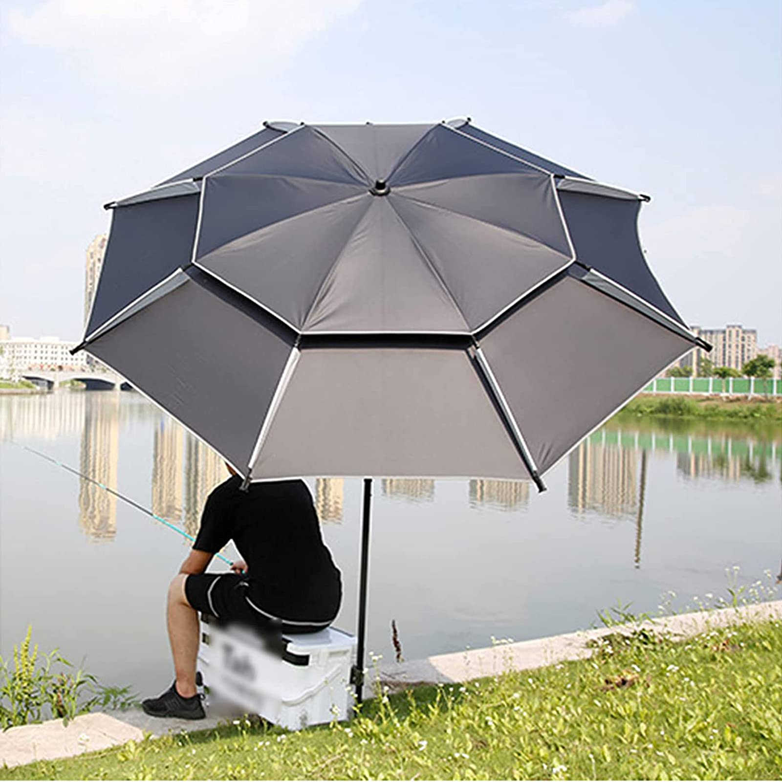 Grand parapluie de pêche avec protection UV, résistant à la pluie et au vent, fonction de levage et de dos pour un meilleur champ de vision et un levage pratique sans bloquer la vue.