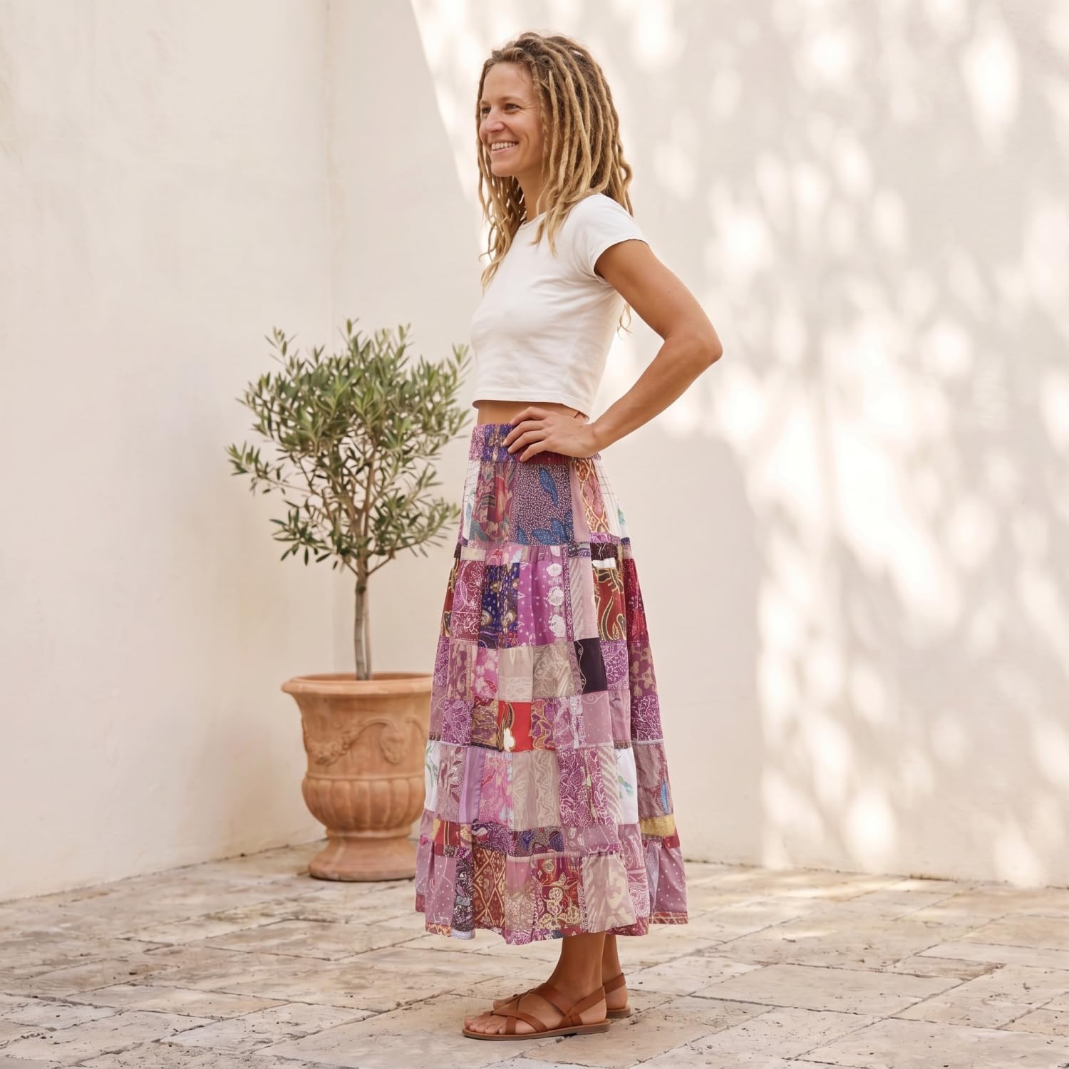 Weit schwingender upcycling Patchwork Maxirock, Boho Baumwolle, grün | Luftiger, bequemer Maxi-Rock, breiter elastischer Bund, 100% Baumwolle, einzigartiges Design, ideal für Sommer-Outfits.