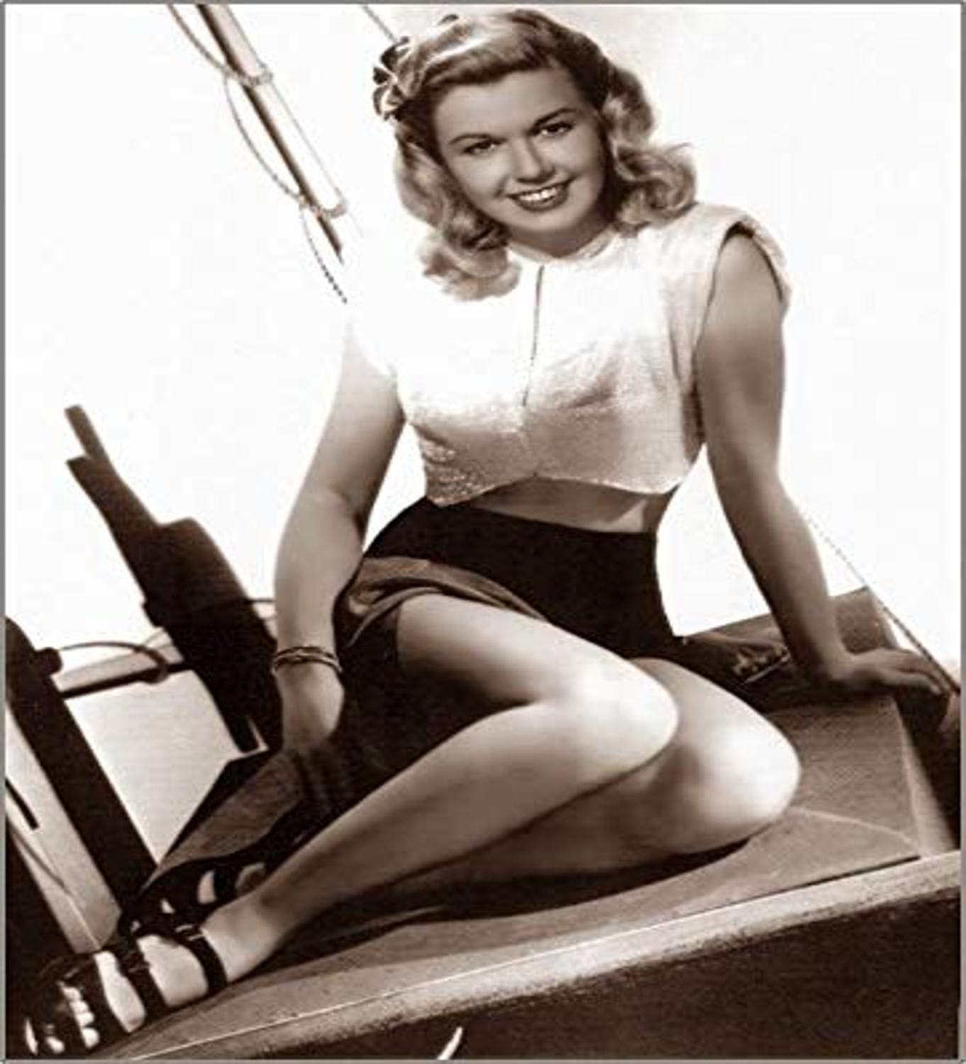 Amazon.com: Posterazzi DAP17098 Doris Day - Vintage Pinup Sepia