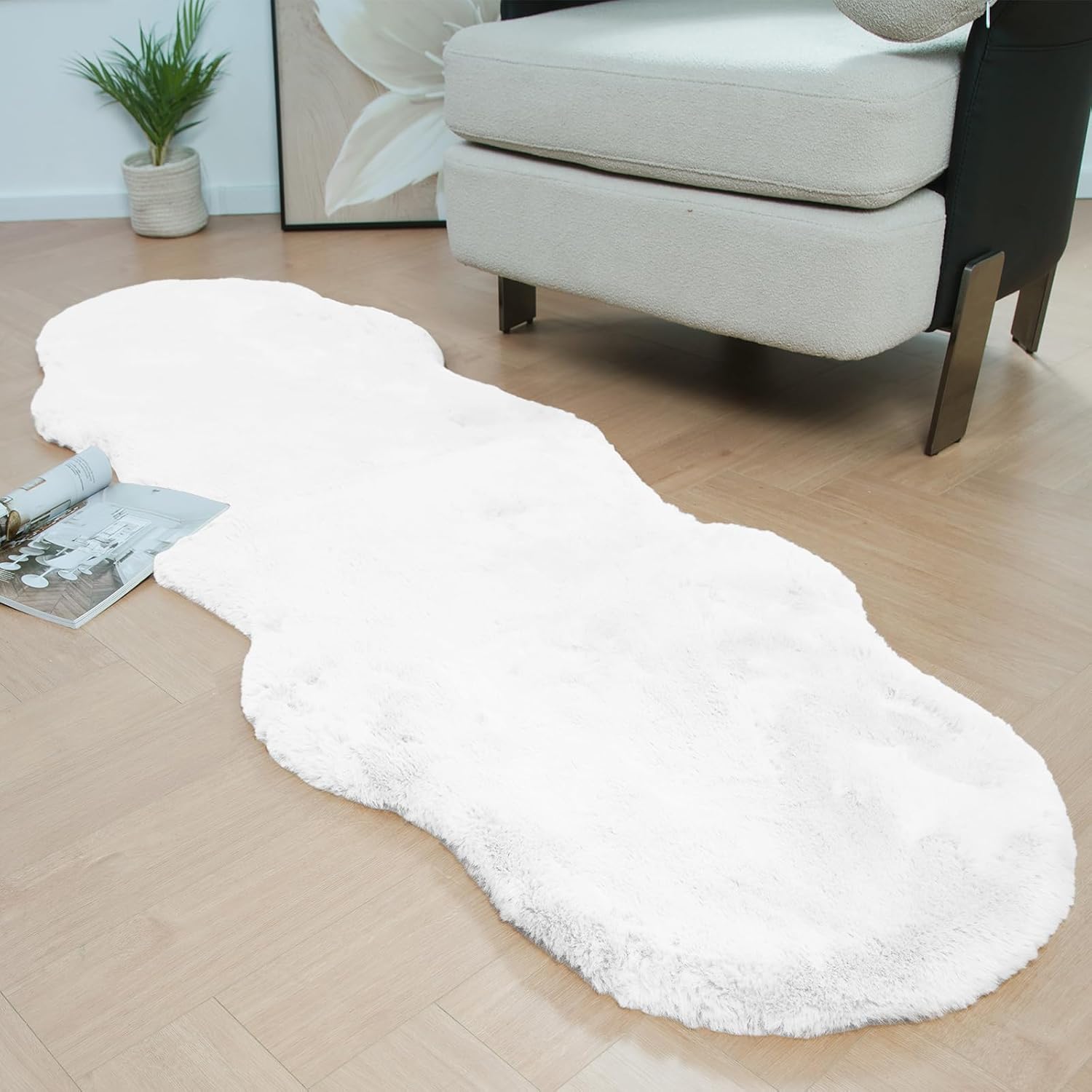 Latepis Faux Sheepskin Rug White Rugs for Bedside Rug