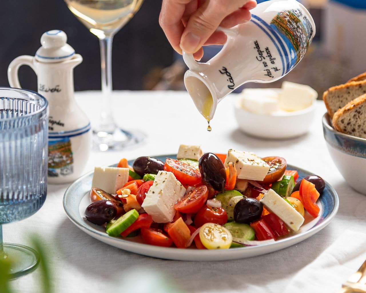 Gazi Tulum Nomadenkäse - 10x 900g Fass - Kuh-Käse türkischer Art Erzican Peyniri mit 45% Fett i.Tr., hergestellt und konserviert mit Salz, traditionelle Herstellung, zum Überbacken und Streuen