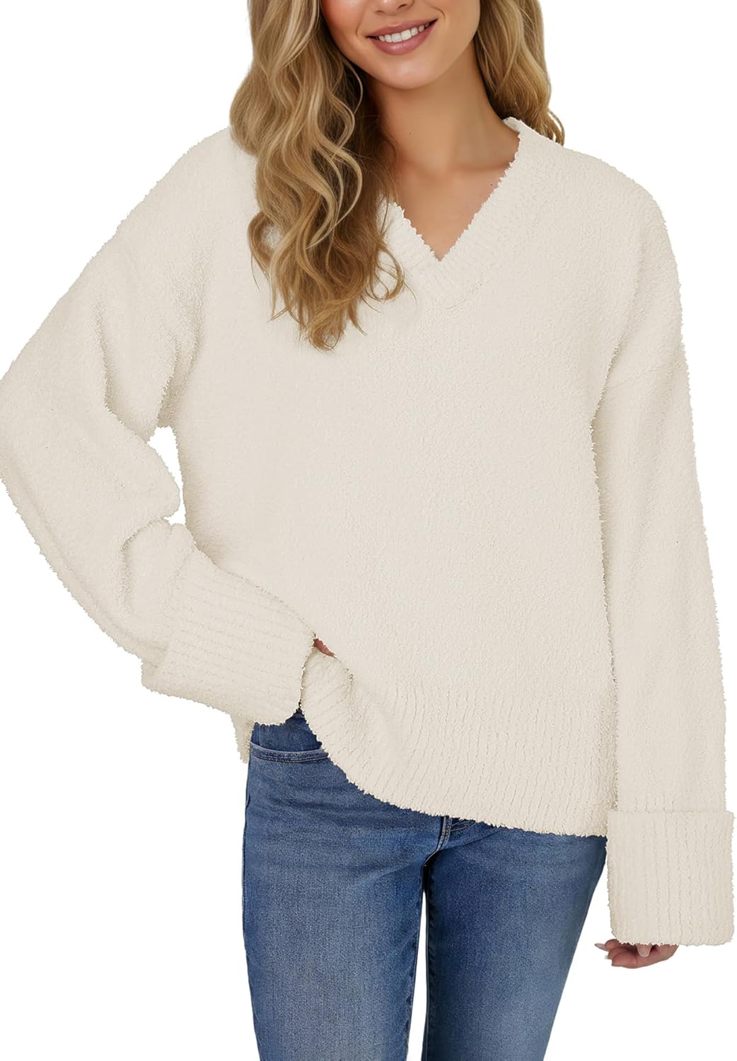 Vrtige Women's Oversized Sweater Fuzzy Chunky Knit V Neck Long Sleeve Warm Pullover Sweater - Image 4