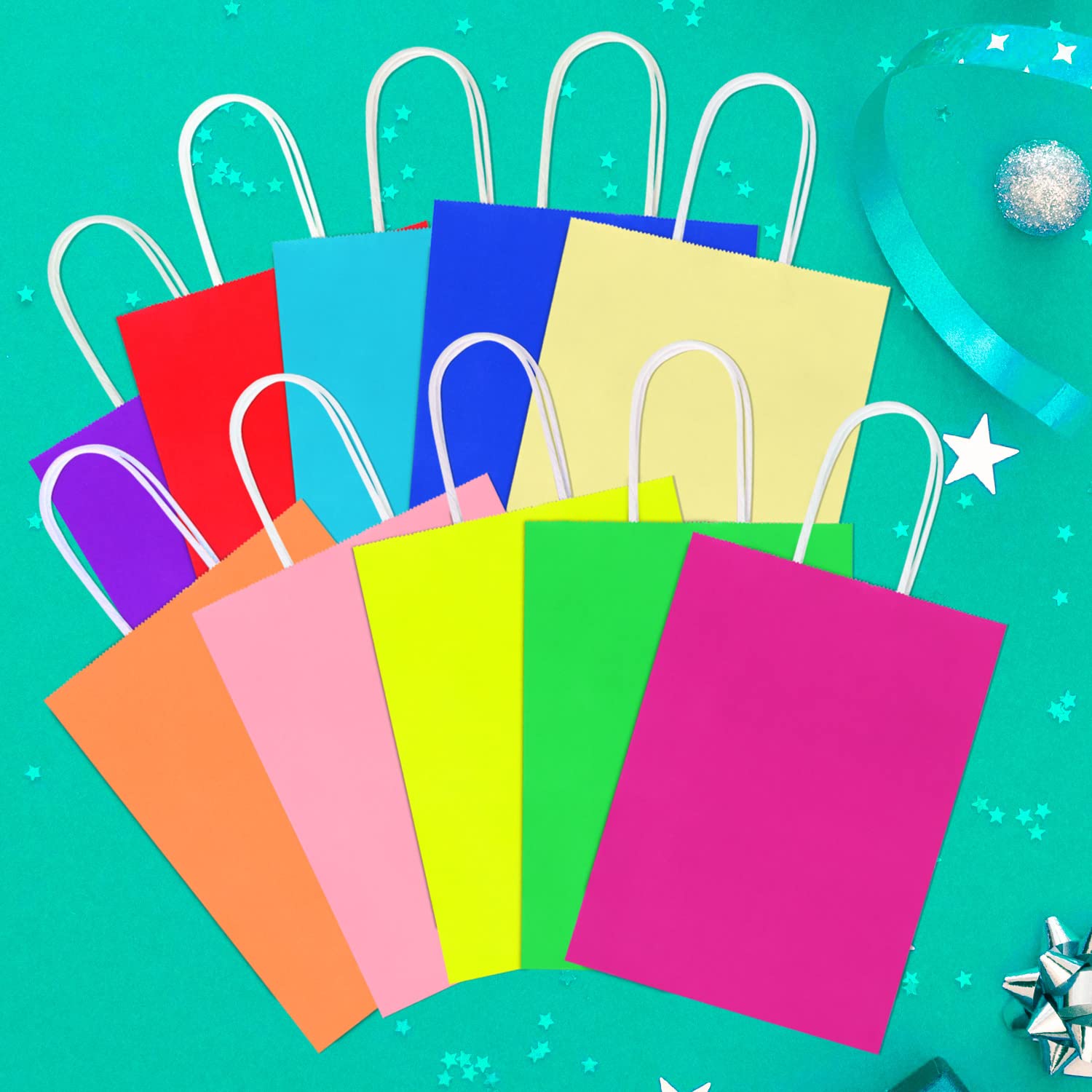 SPERPAND Lot de 100 sacs cadeaux en papier avec poignées, 22,1 cm, petits sacs à friandises, biscuits, collations, bonbons, sacs de fête pour anniversaire d'enfant, fête prénatale, Pâques, fête des
