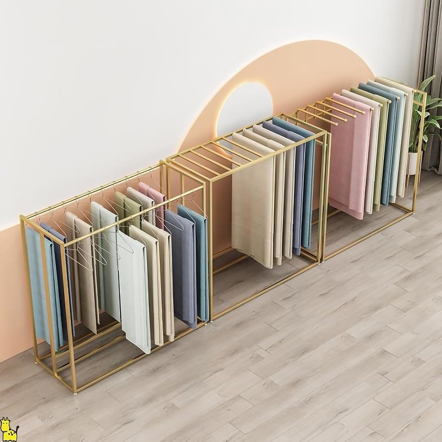 Scarf Storage Rack with Detachable Swivel Rod Modern Commercial Metal Display Rack for Displaying Blankets/Scarves/Bath Towels/Sheets Freestanding Storage Rack