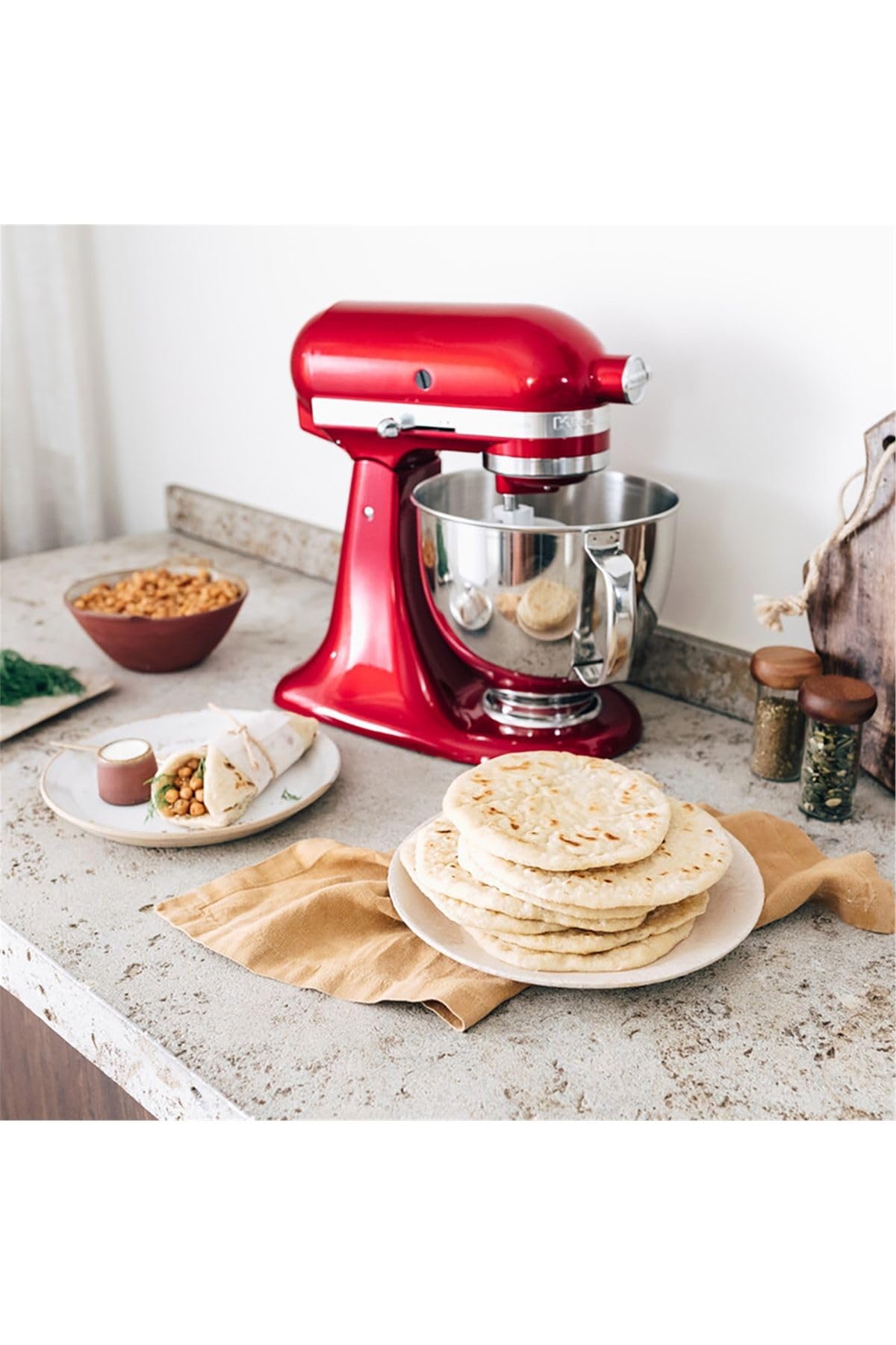 KitchenAid Robot de cocina Artisan – Procesador de alimentos basculante – Máquina amasadora con 2 cuencos y 3 accesorios de acero inoxidable – 4,8 L – Rojo manzana