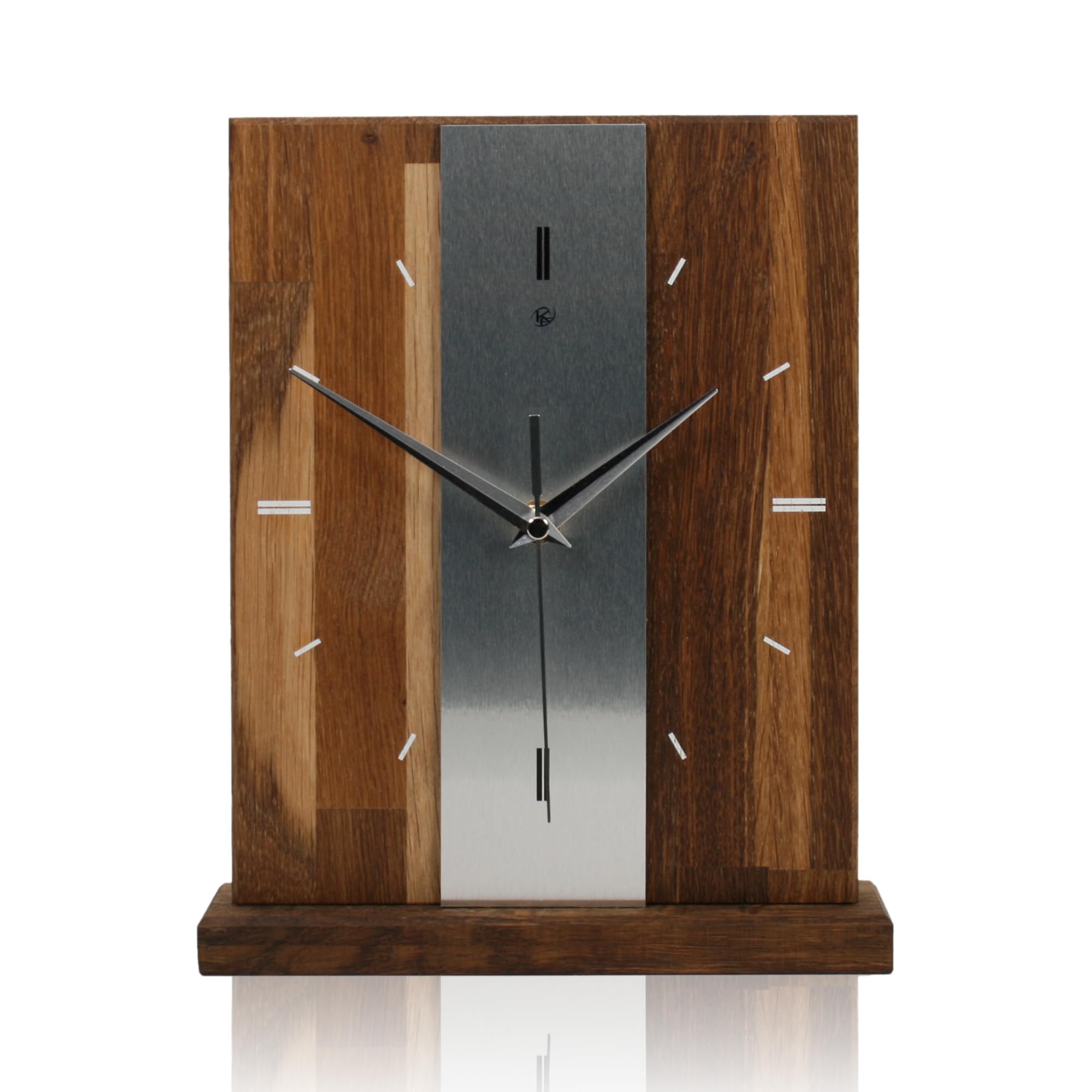 Kreative Feder Designer-STANDUHR Silver Stripe aus MASSIVHOLZ ca. 27x20cm – analoge TISCHUHR ohne Tickgeräusche (Eiche geräuchert, Funkuhrwerk)