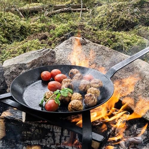 Foto von Petromax schmiedeeiserne Pfanne SP28 - geschmiedete Bratpfanne aus Eisen für Induktion, Gasherd und offenes Feuer - mit langem Griff und natürlichem Antihafteffekt - 28 cm Durchmesser