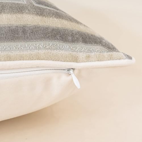 Miniatura 4 de Yangest Funda de almohada lumbar de terciopelo geométrico beige, funda de cojín moderna de lujo, funda de cojín neutral oblonga para sofá,
