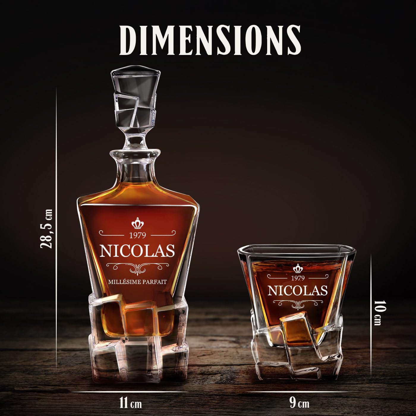 Maverton Carafe et 4/6 verres gravés - Ensemble personnalisé Cadeau Anniversaire Homme - Set élégant pour lui Carafe whisky 950ml au design unique - Verre a whisky - Cadeau Homme connaisseur -Couronne