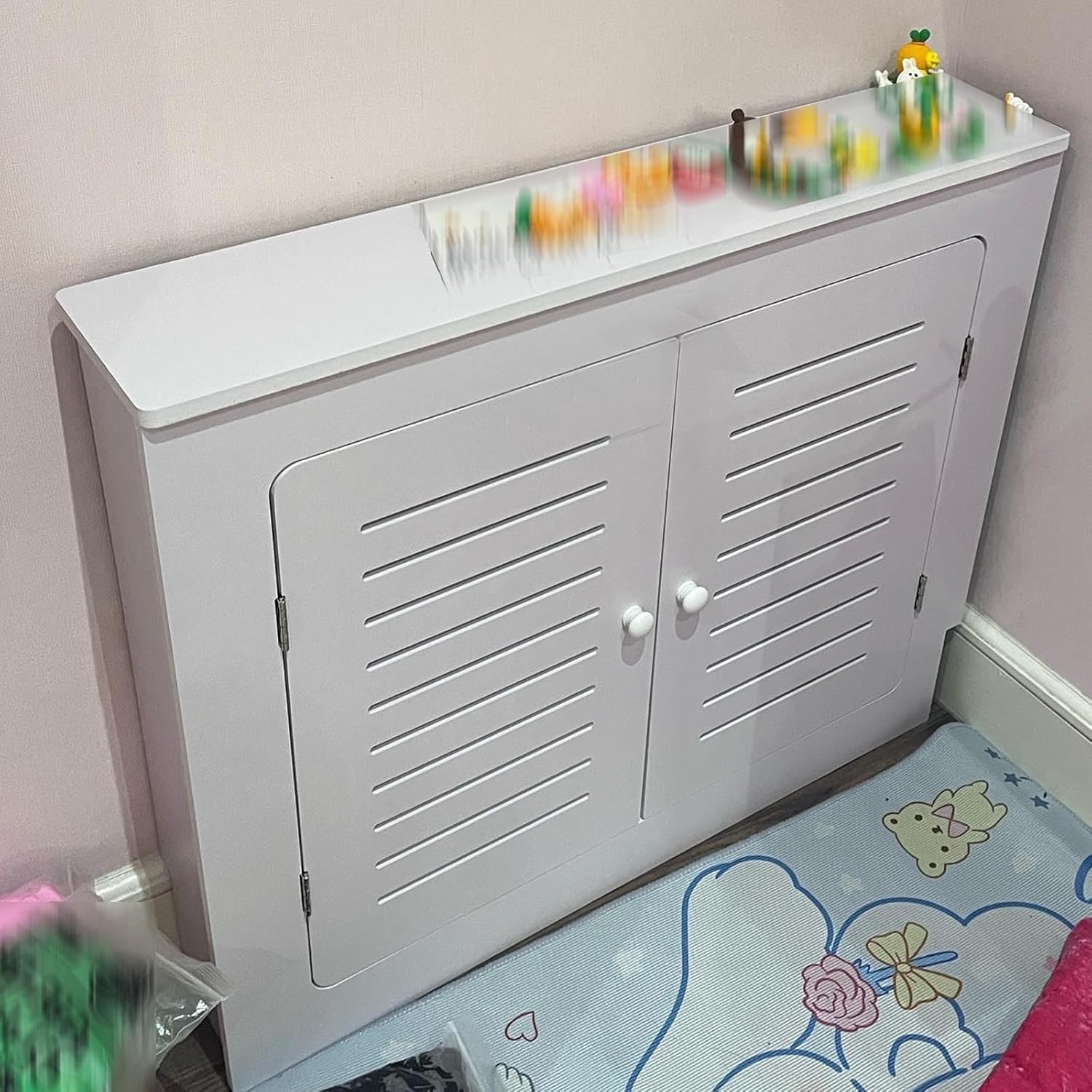 Cubierta de radiador moderna sin perforaciones y puertas de fácil montaje