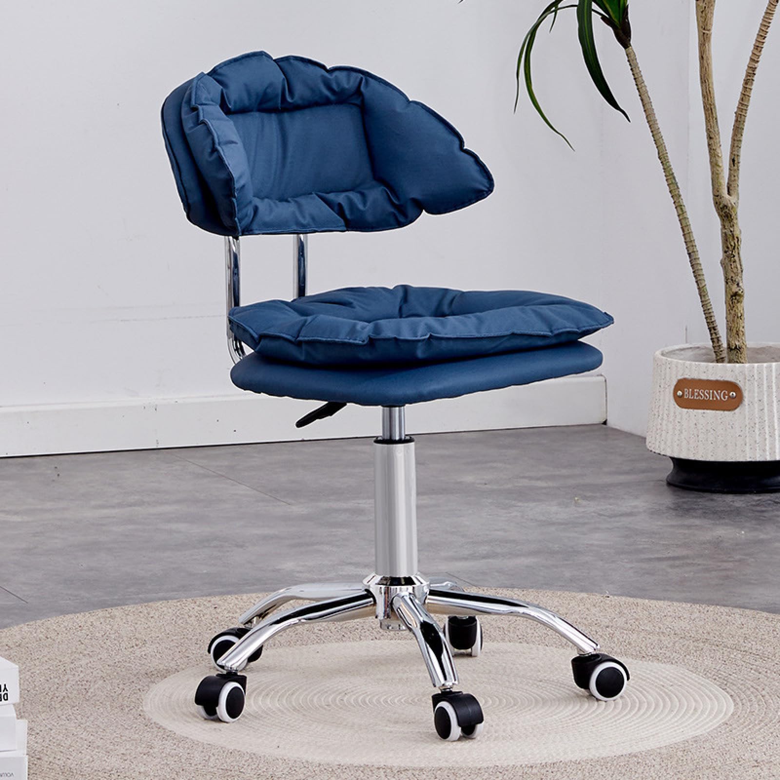 Chaise de bureau à domicile réglable bleu navy avec roues et simili-cuir