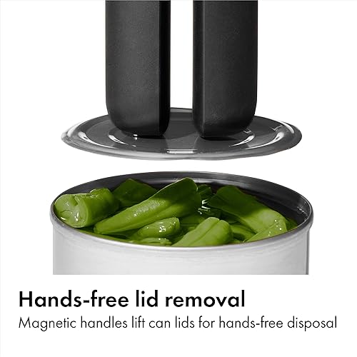 Miniatura 2 de OXO Good Grips Lock & Go Abrelatas, Abrelatas Manual con Brazos de Bloqueo y Botón de Liberación Fácil, Gadget de Cocina de Mano, Utensilio de
