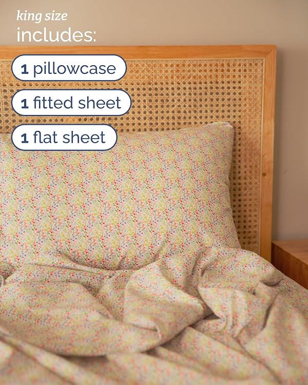 King 4 Piece Floral Sheet Set - Soft, Breathable & Cooling - Rosebud Sprigs by CGK Unlimited - Used condition - Image 4