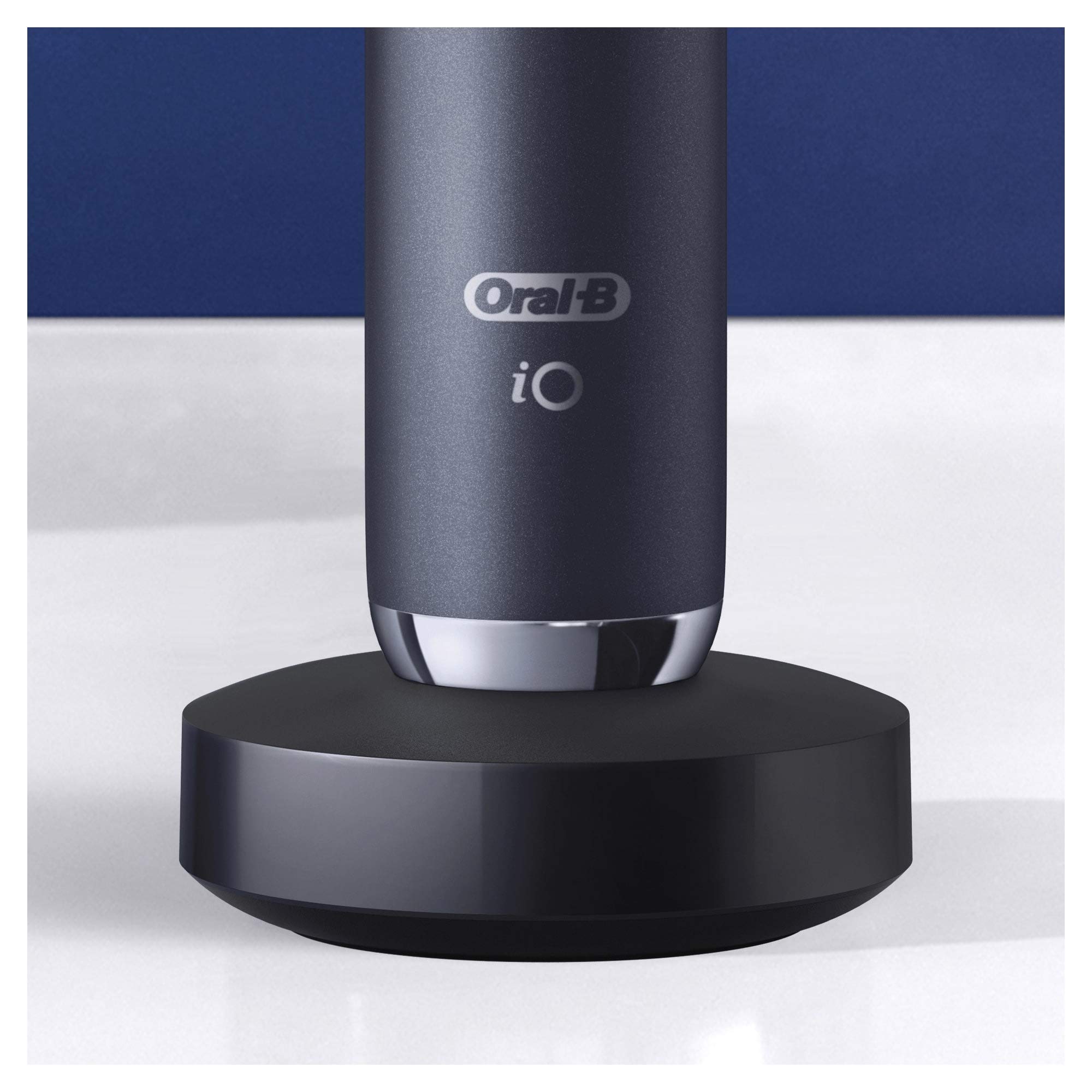 Oral-B iO 9 Elektrische Zahnbürste/Electric Toothbrush mit revolutionärer Magnet-Technologie & Mikrovibrationen, 7 Putzprogramme, 3D-Zahnflächenanalyse, Farbdisplay & Lade-Reiseetui, black onyx