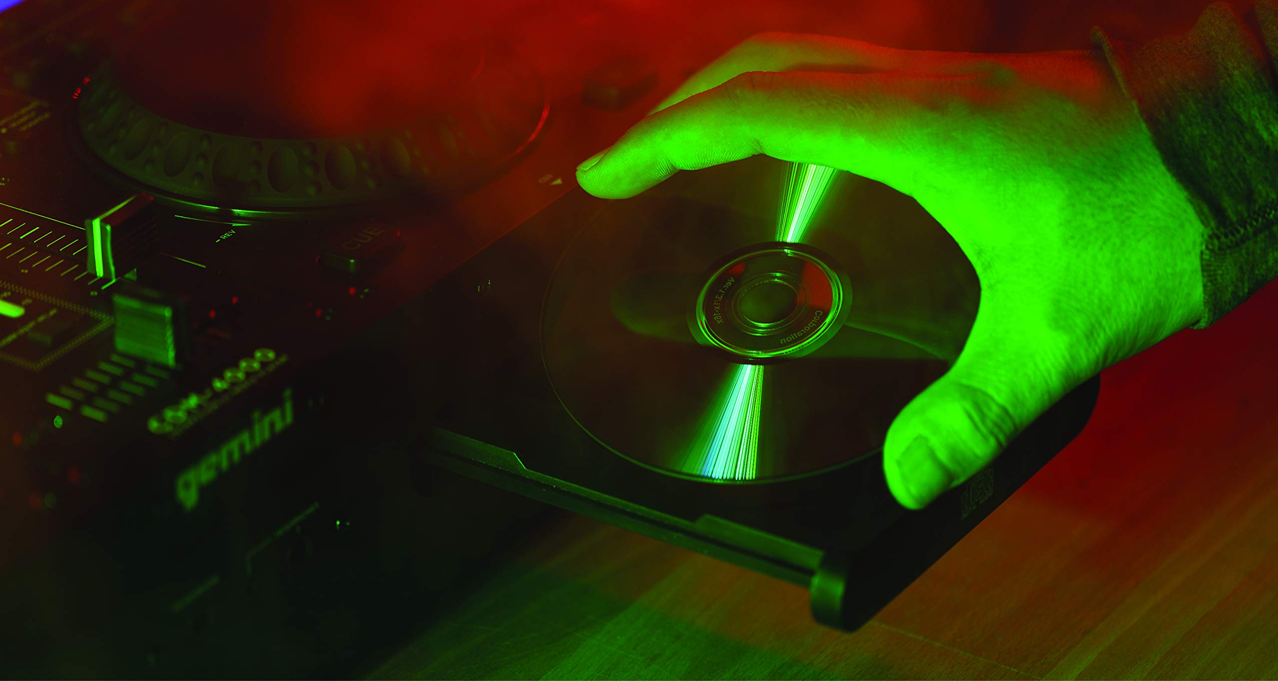 Console de mixage double cd/mp3. gemini