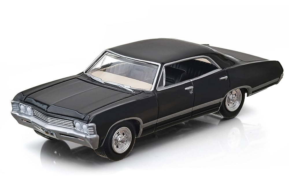 GreenLight 1:64 1967 Chevro&let Impala Sport Sedan - Tuxedo