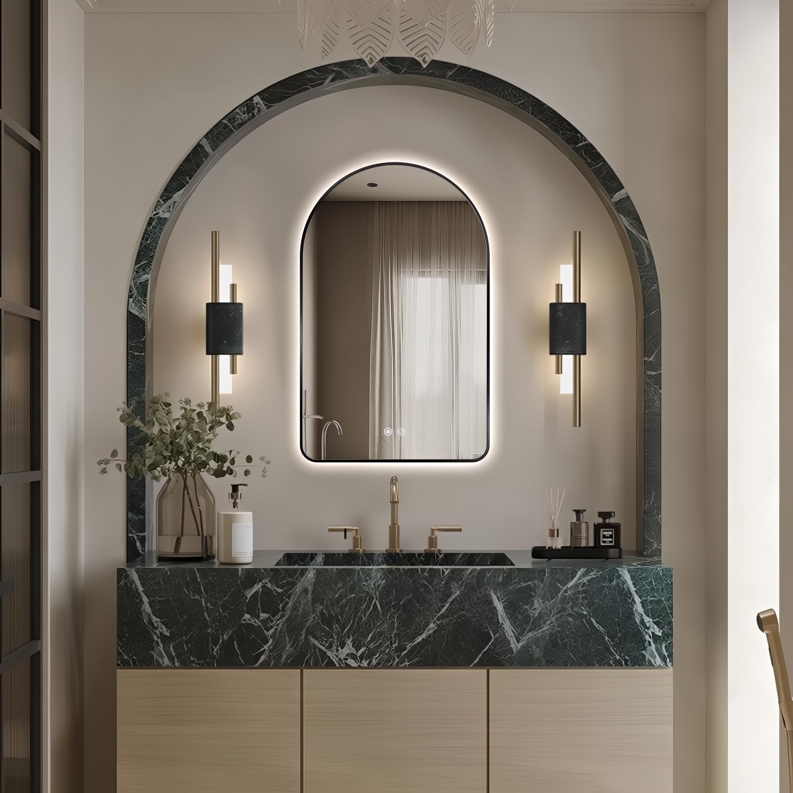 Miroir de salle de bain avec lumières pour créer une ambiance spa relaxante à la maison