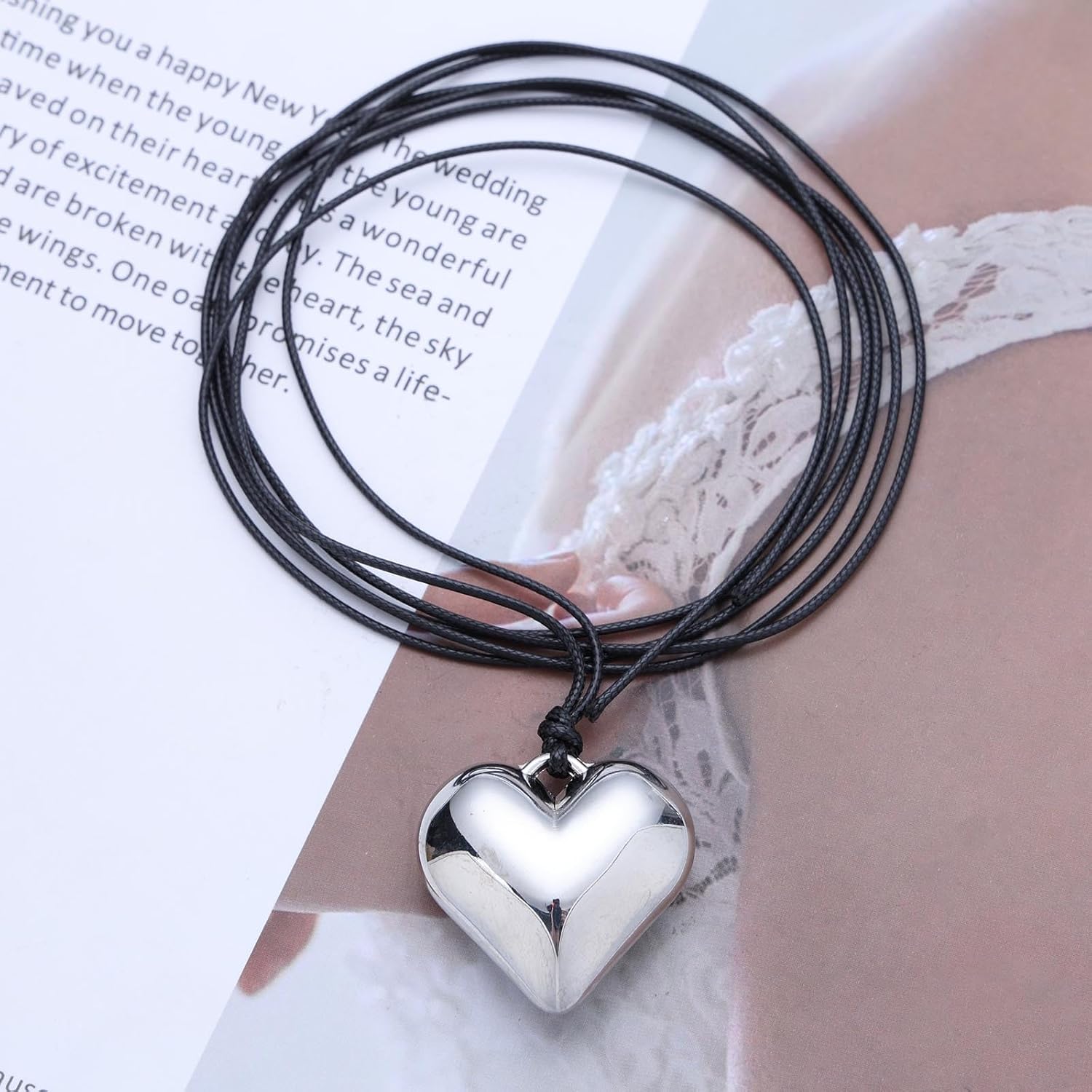 Bohemian Heart Choker Necklace Black Wax Rope Pendant Necklace Large Heart Lace up Necklace Gold Metal Heart Collar Necklace Jewelry for Women - Image 3