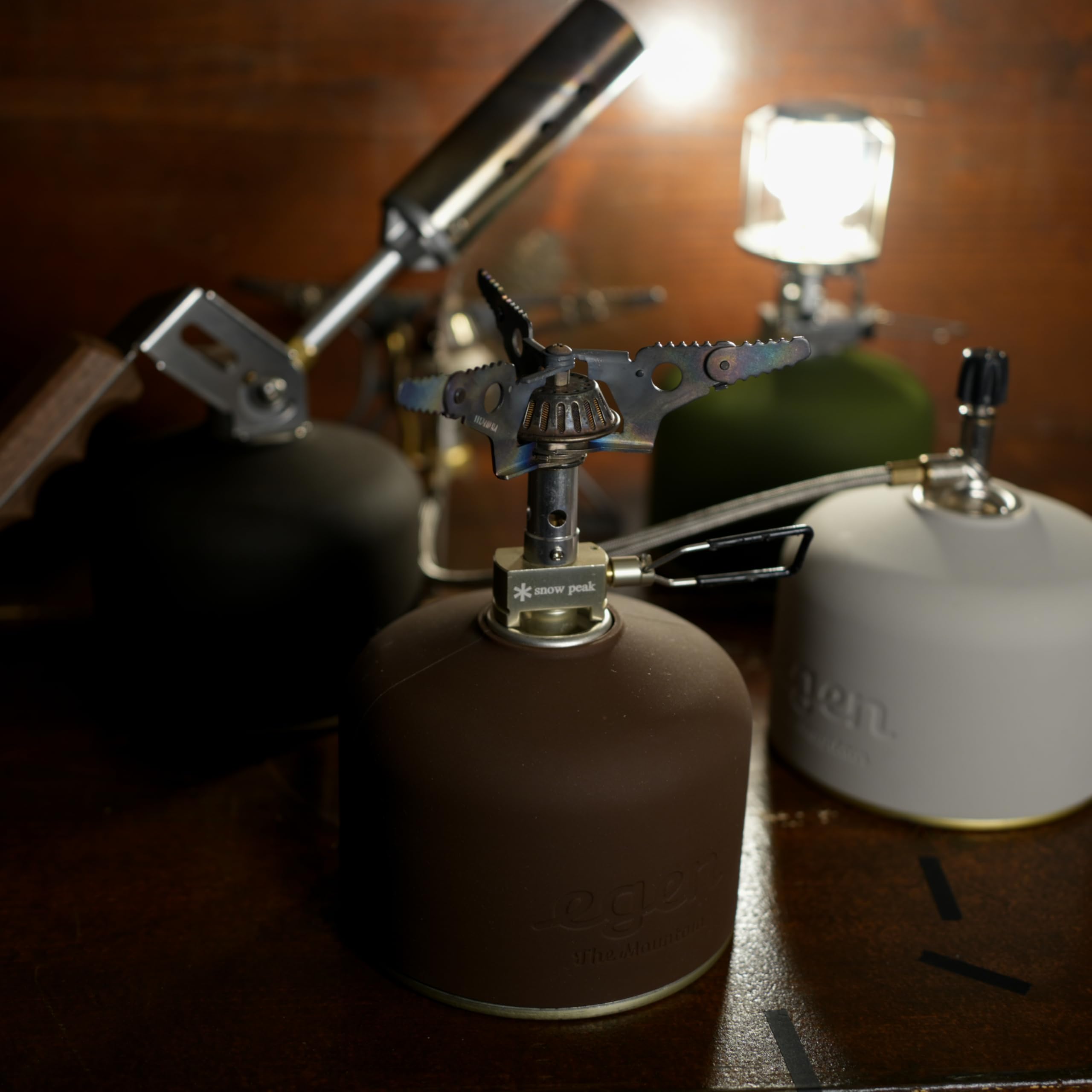 MOUNTAIN RESEARCH ホワイトガス缶カバー　110gサイズ Cartridge Jacket A.M. (Medium) #White｜Mountain Research