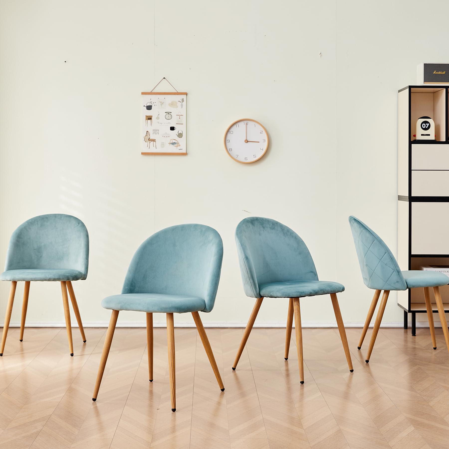 GrandCA HOME Juego de 4 Sillas De Comedor De Terciopelo, Sillas De Cocina con Cojín De Asiento De Terciopelo Suave, Sillas De Comedor Laterales Tapizadas para Sala De Estar, Verde