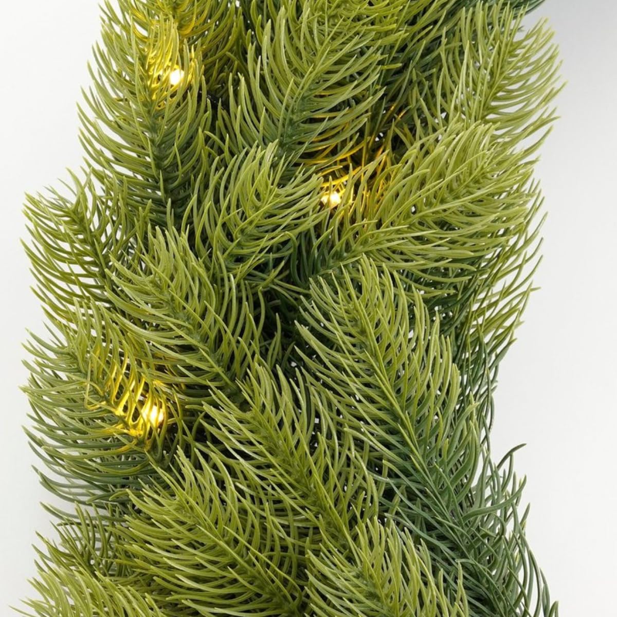 Black Box Trees Limber Couronne de Noël LED pour l'extérieur avec minuterie et variateur d'intensité - H 15 x Ø 60 cm - Vert