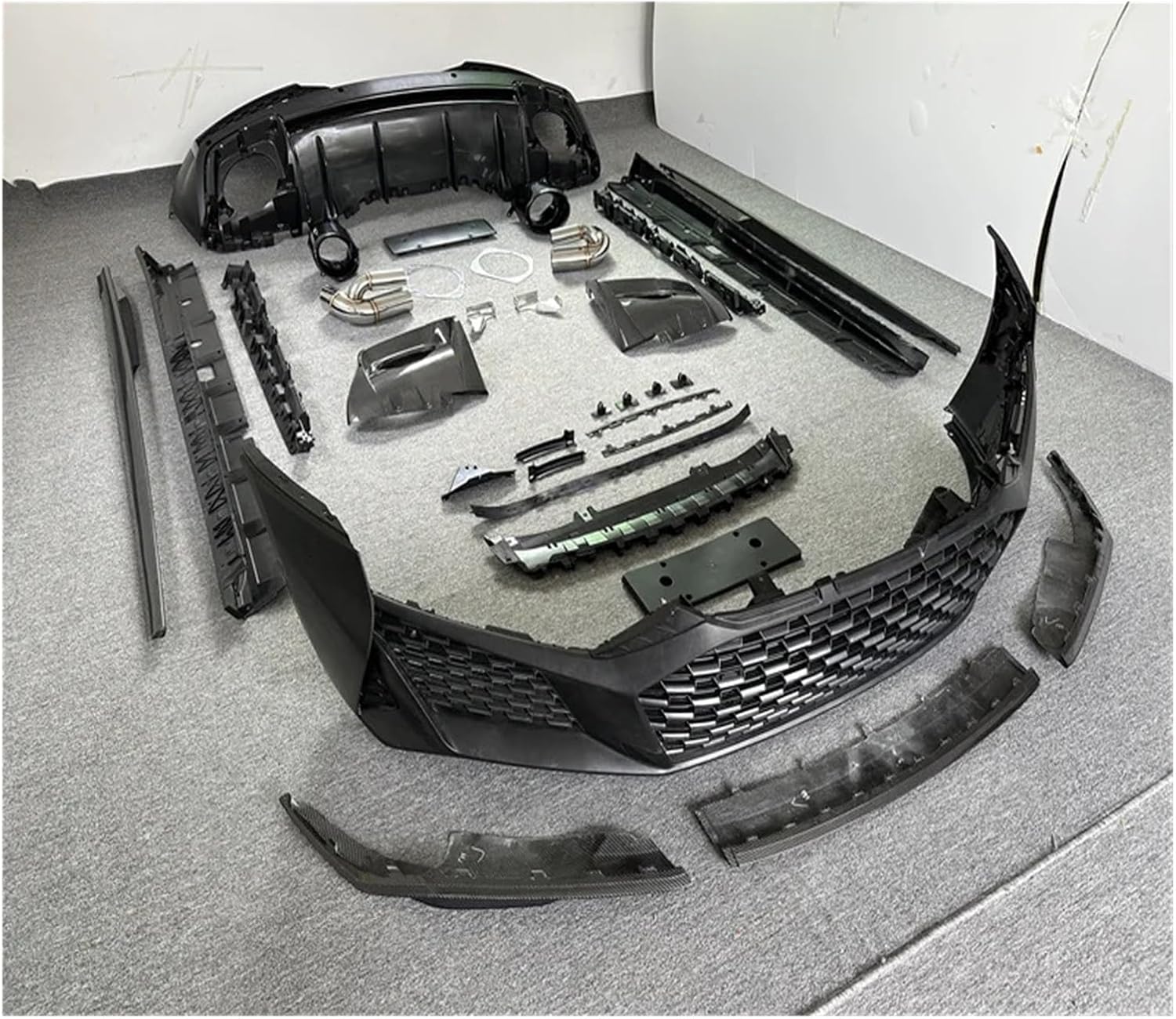 Car Body Kit Compatible with Audi R8 2016-2018 Upgrade to 2019-2022 Front Bumper with Grille,Front Lip,Rear Diffuser,Spoiler