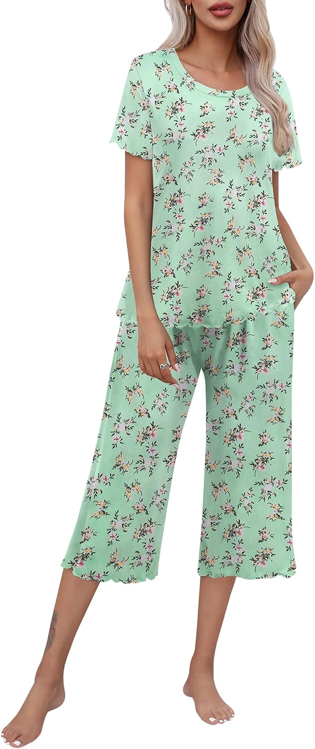 Ekouaer Women's Pajamas Set Short Sleeve Top With Capri Pants Pjs Lounge & Sleepwear Set S-XXL