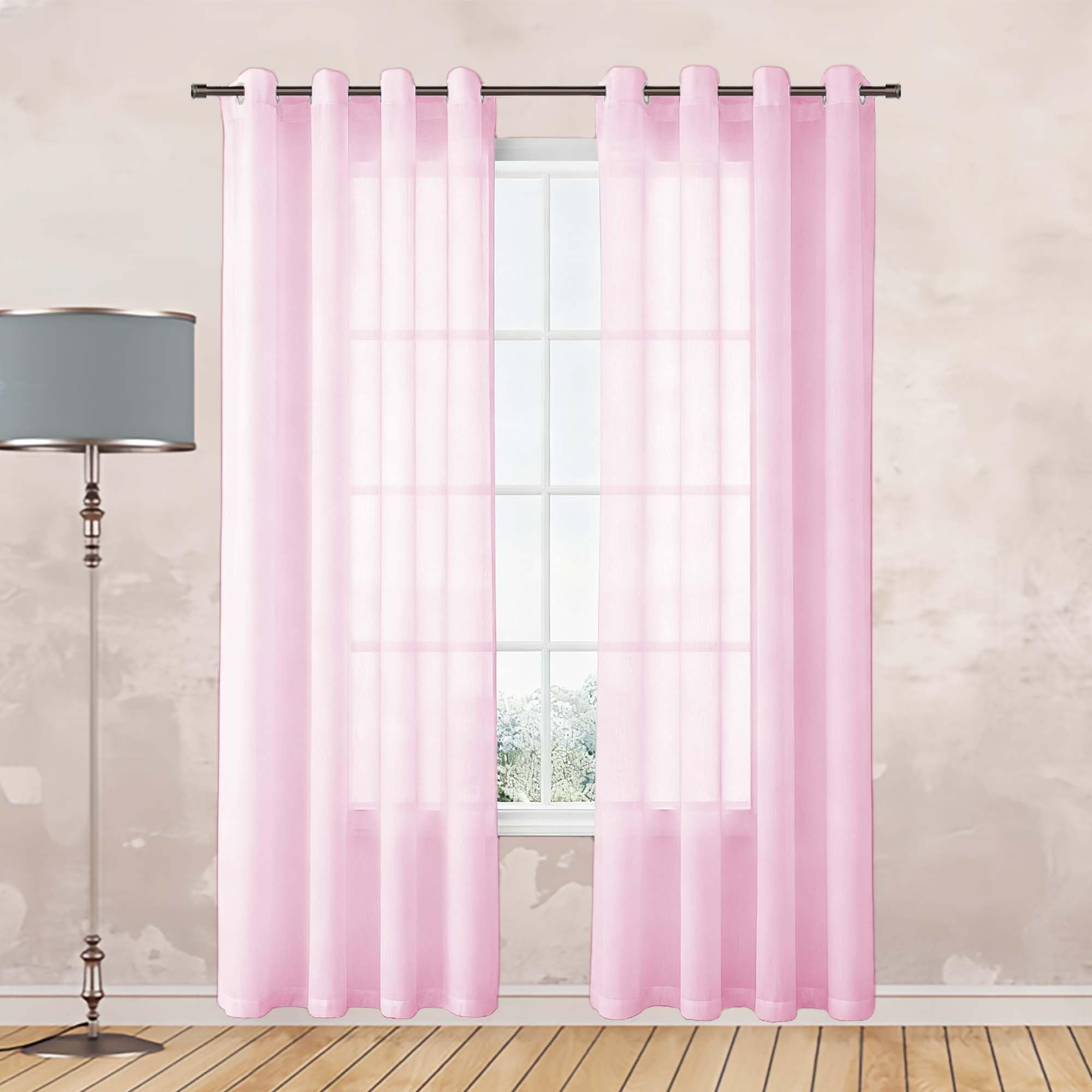 Rideau voilage rose filtrer lumiere sans perdre la clarte de la piece