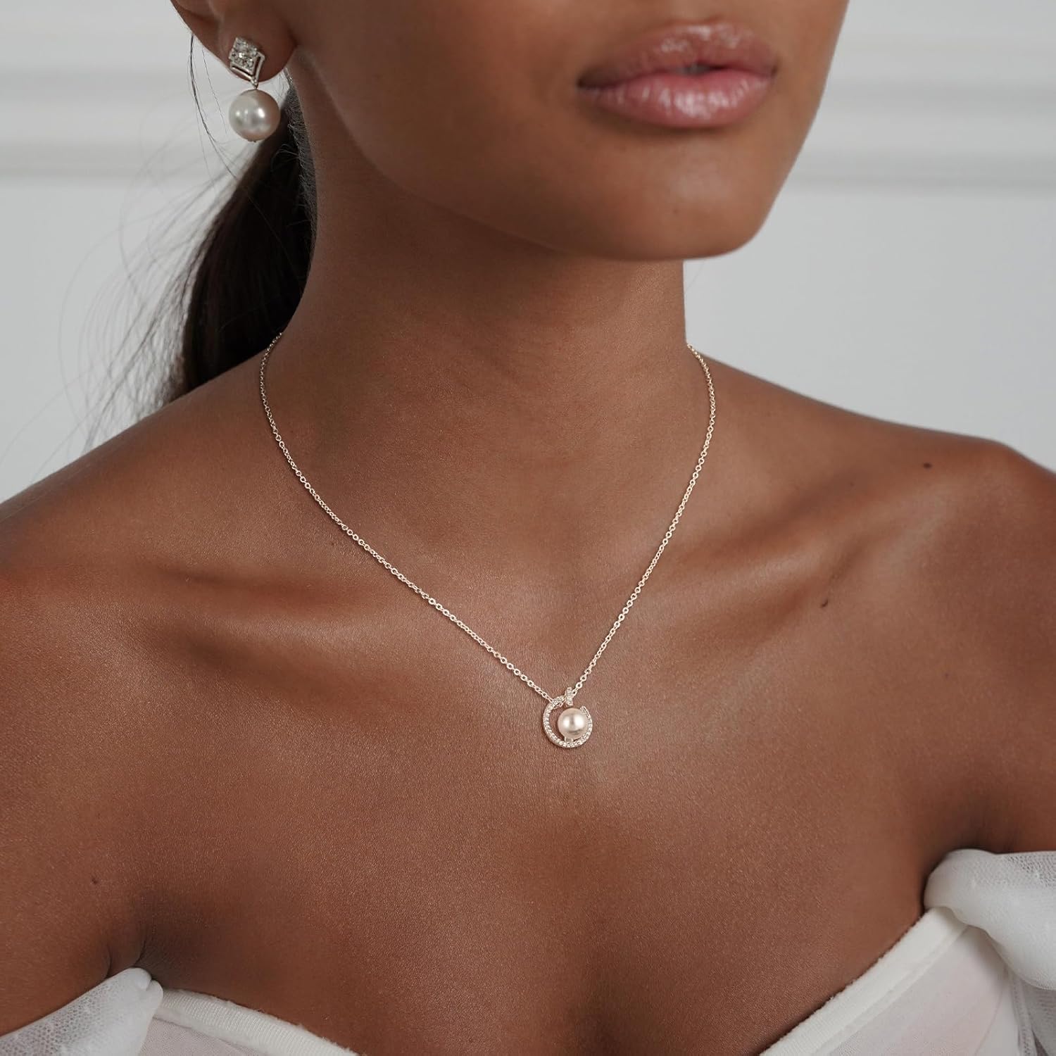 Initial necklaces for Women, Dainty Silver Plated Letter I Necklace Trendy Personalized Name Necklace Simple Choker Necklace Cute Monogram Non Tarnish Jewelry Christmas Gifts - Image 2