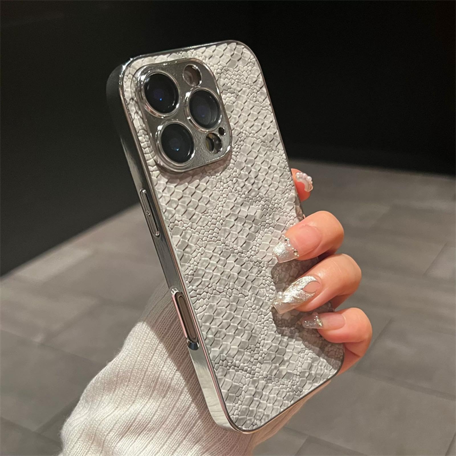 Coque silicone souple iPhone 14 Pro antichoc motif électrolytique