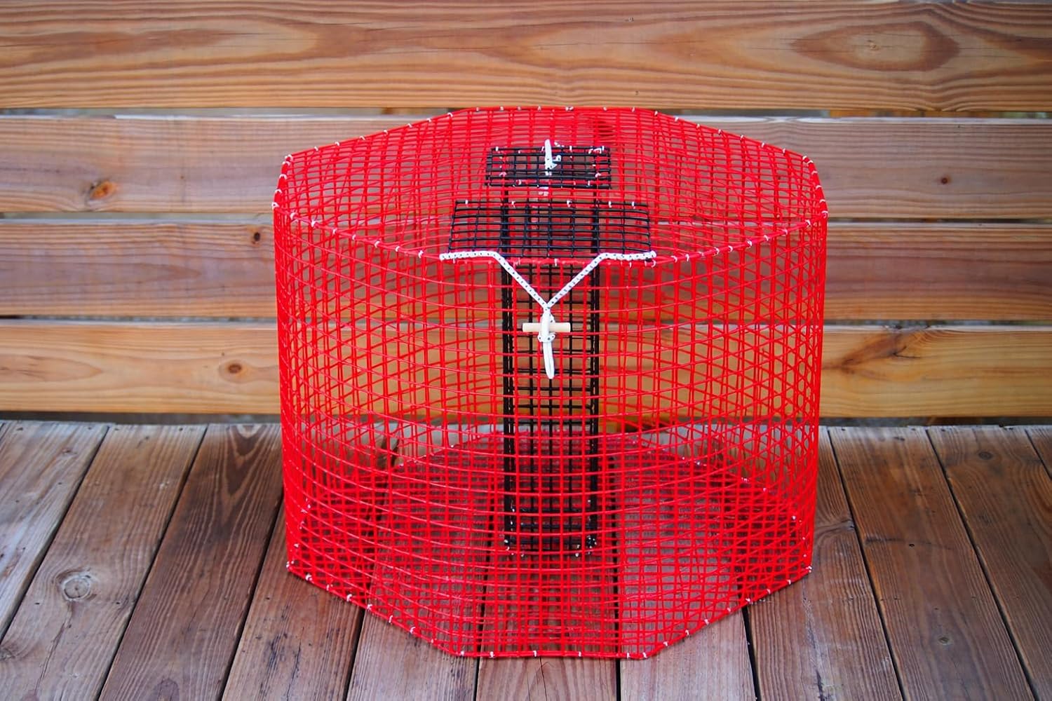 Heavy-Duty Live Bait Pen Series – Feeder Tube Included – Multiple Sizes & Mesh Options
