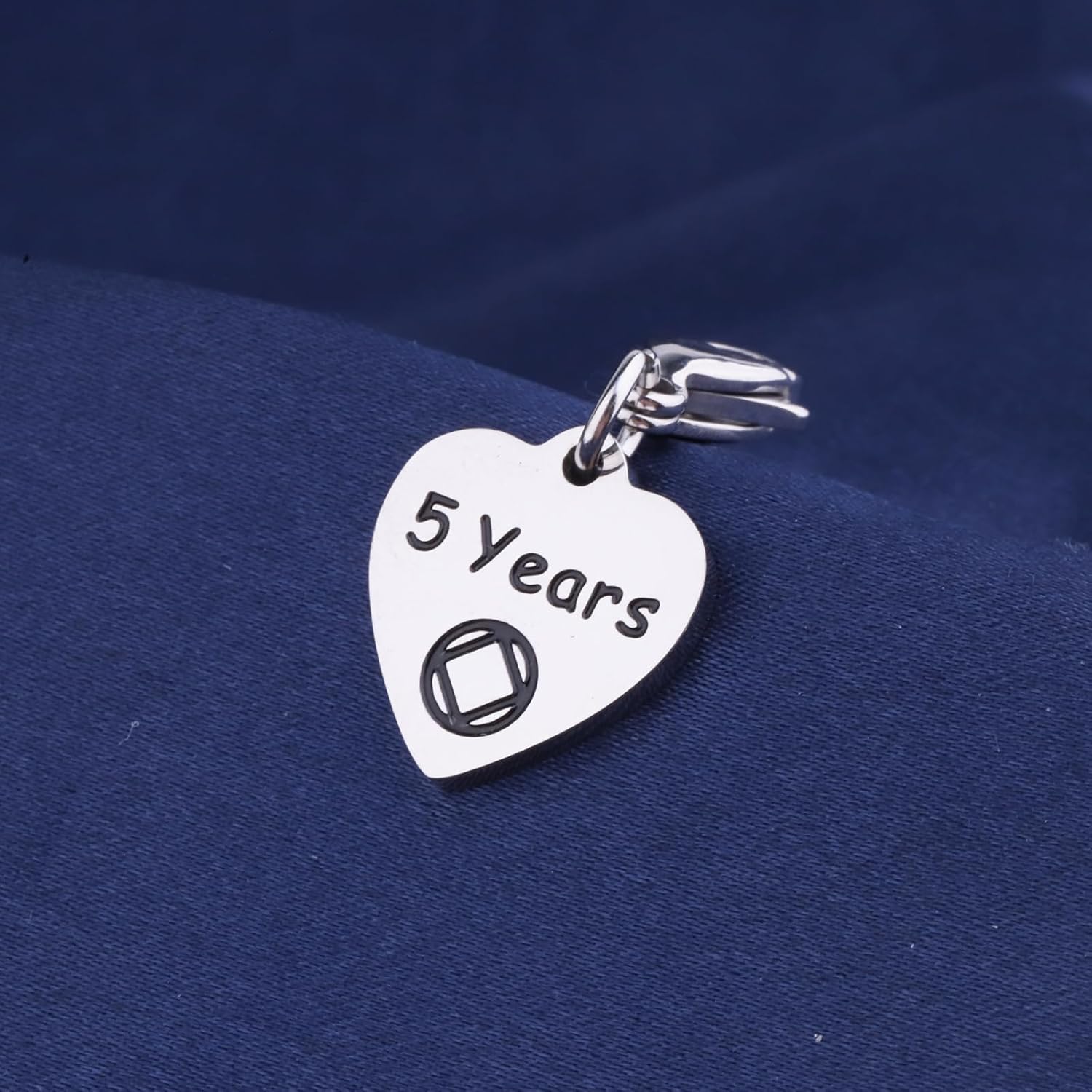 FEELMEM 5 NA Recovery Jewelry Charm Zipper Pull Narcotics Anonymous Gifts Sober Sobriety Charm Sobriety Gifts