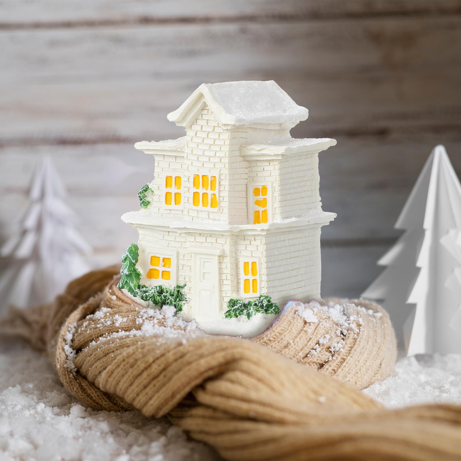 3 Szt. Częściowy Miniaturowych Domków Świątecznych z Żywicy Podświetlane LED Unikalne Dekoracje Świąteczne Stół i Tworzące Przytulną Atmosferę Zimową Domu