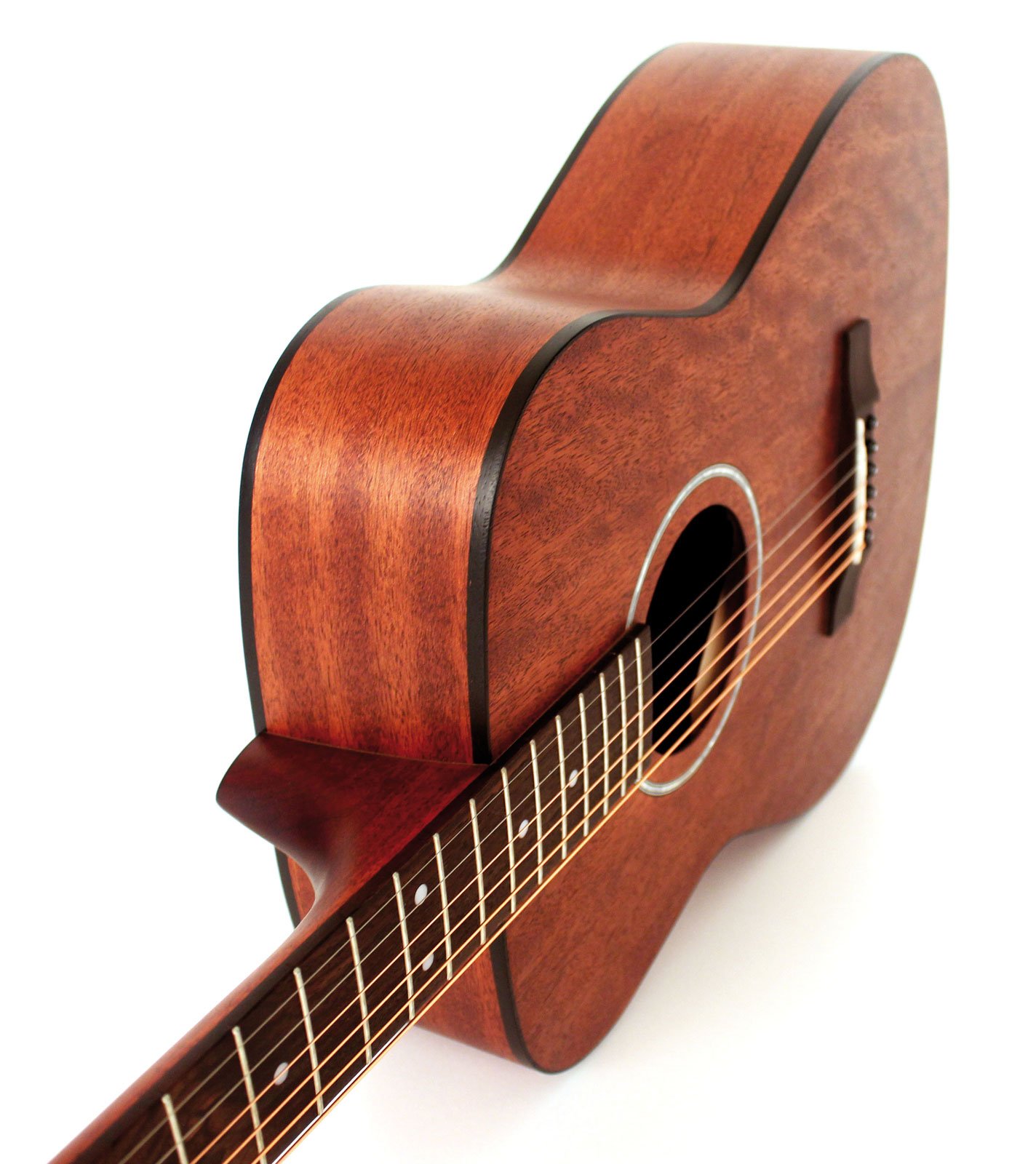 Guitarra acustica tamaño concierto