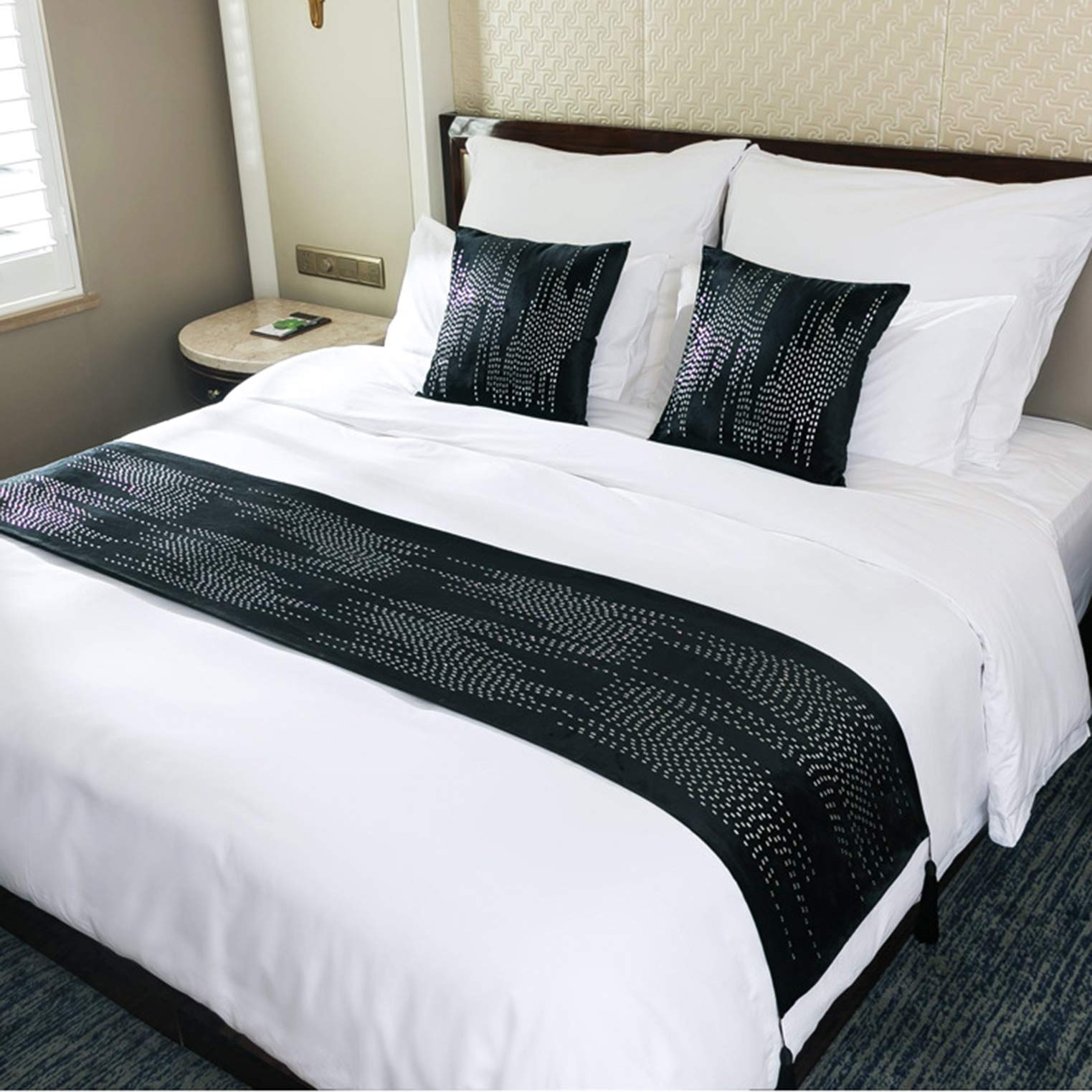 BAMCQ Velvet Bed Runner with Tassel, Rhinestones Bedding Bedspread Throw, Bed Scarf Protection Decoration for Bedroom,Black-45X180cm(for 1.5m bed)