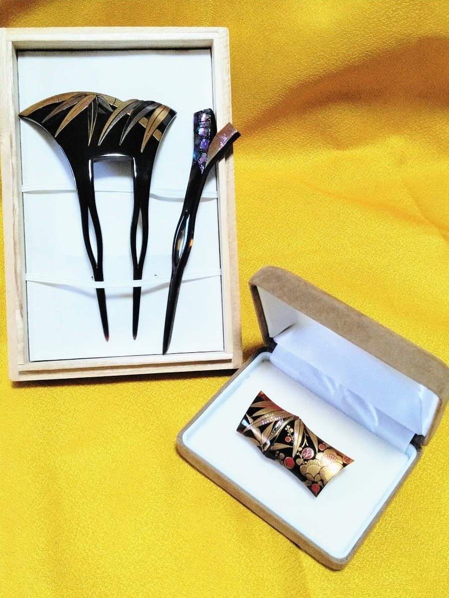 べっ甲？簪（べっこう？かんざし）と赤銅簪（しゃくどうかんざし）2点