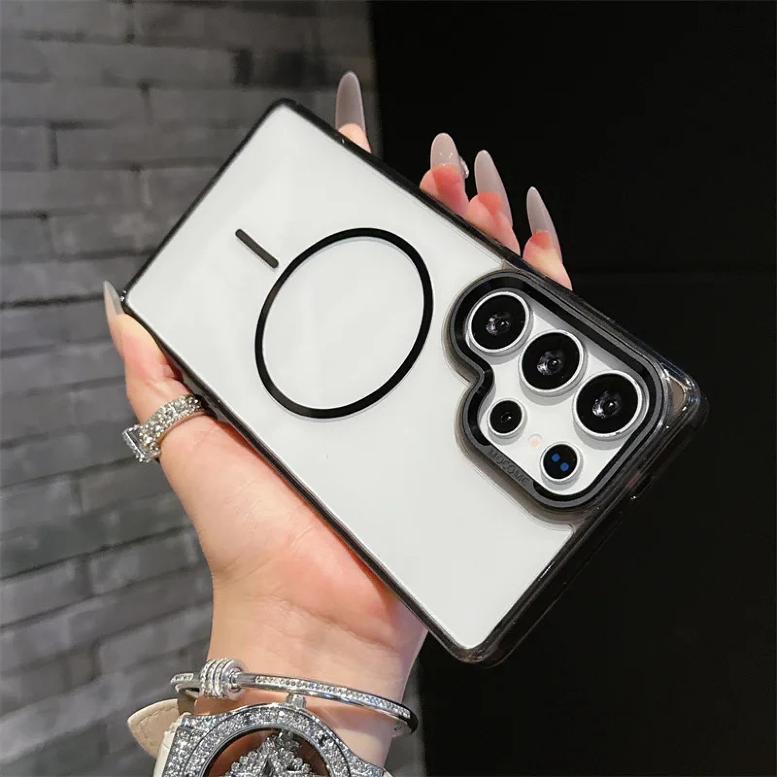 Plus de coupures de charge avec la coque magnétique Galaxy S25 noire - 6