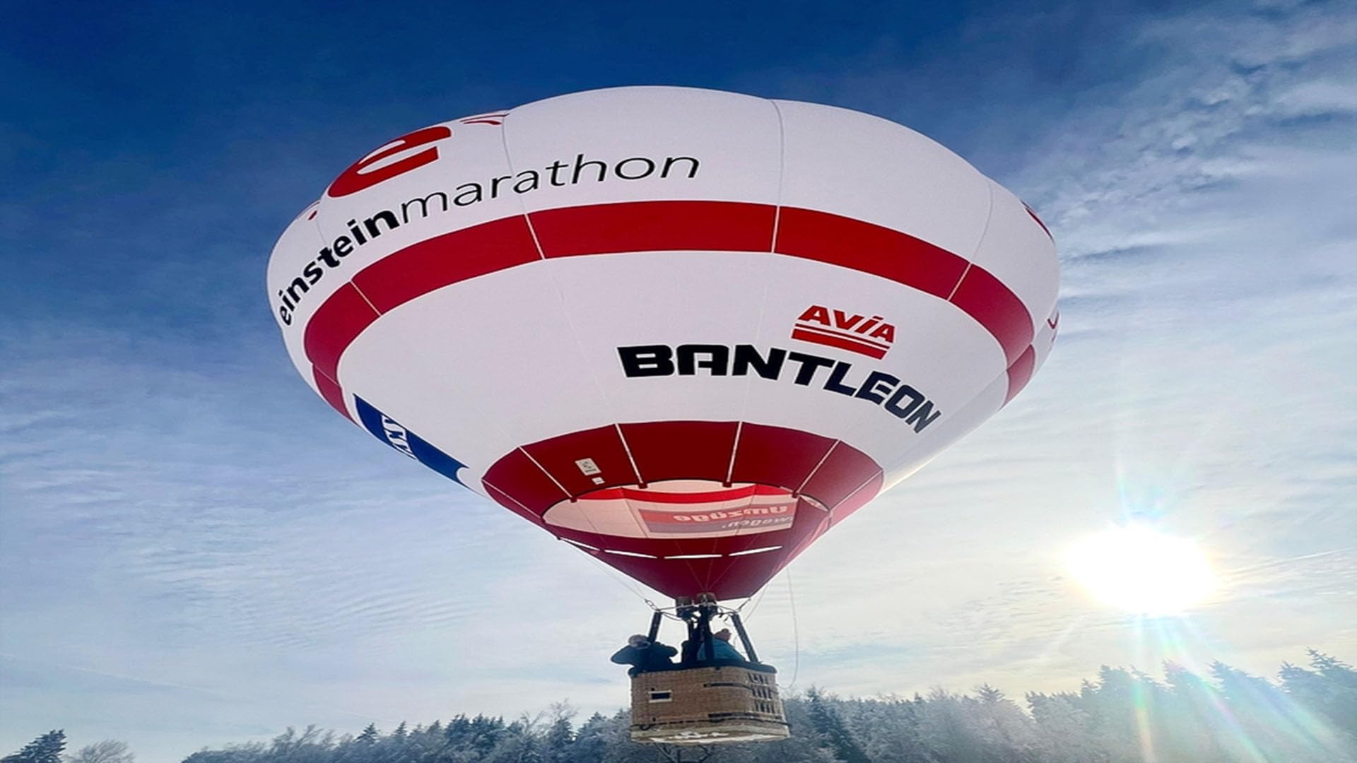 JOCHEN SCHWEIZER Geschenkgutschein: Romantische Ballonfahrt für 2 ULM