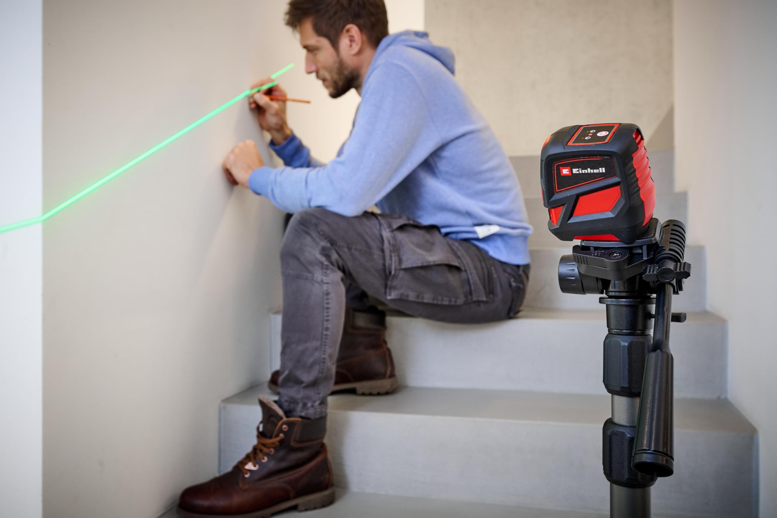 Einhell Láser de líneas cruzadas TC-LL 2 G (autonivelante, líneas láser verdes horizontales/verticales, nivel de burbuja digital, rosca de trípode de 1/4", incl. bolsa y abrazadera universal)