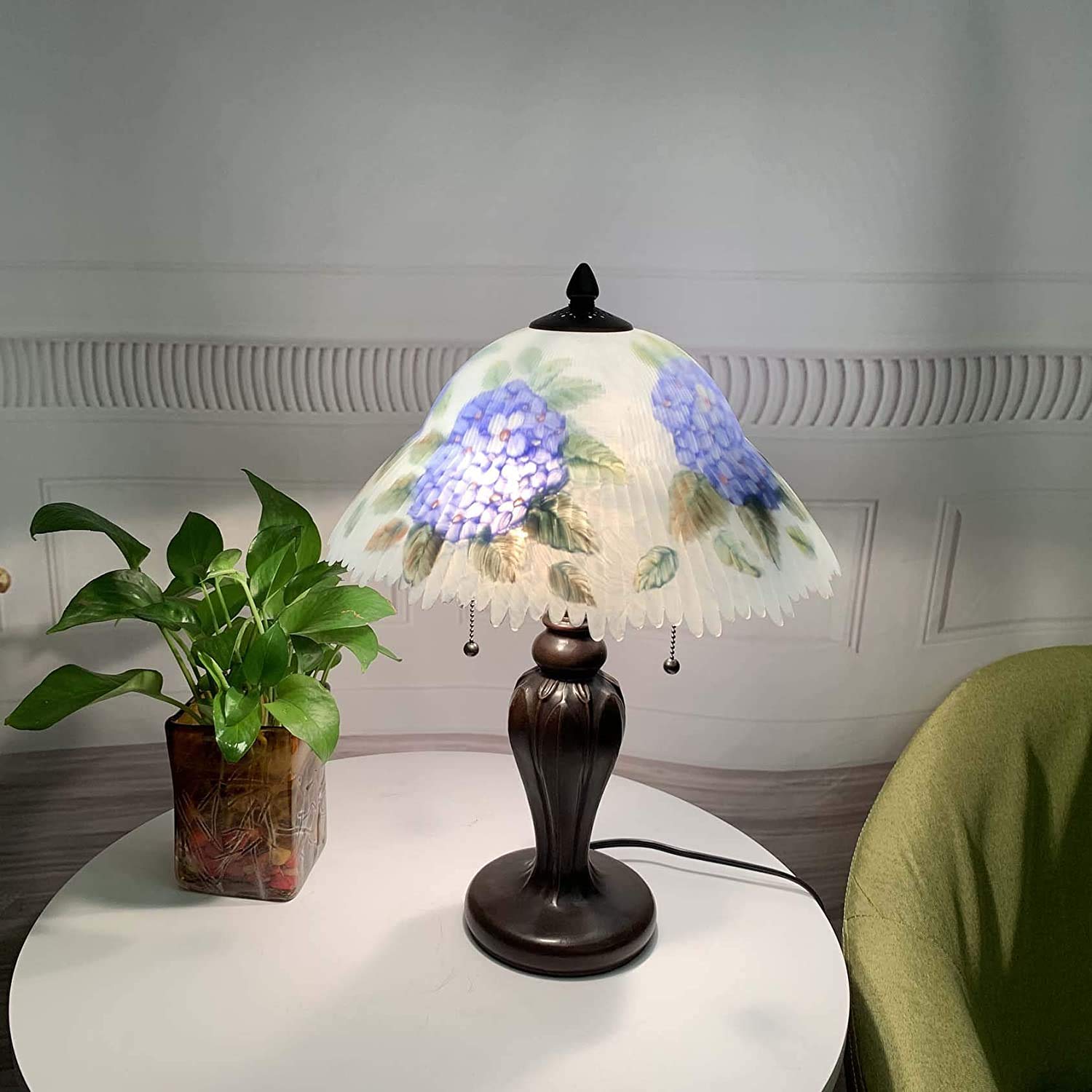 Bieye L30780 Lampada da tavolo in vetro colorato in stile Tiffany con base a braccio girevole per la lettura e la decorazione della casa (rosso barocco)
