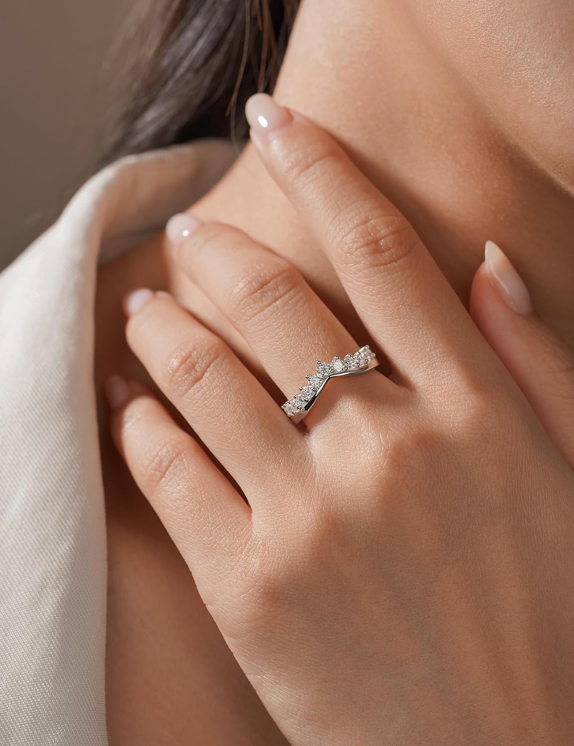 IMOLOVE Lab Grown Diamond Wedding Bands for Women，0.7 Carat V Shaped Eternity Rings in 18K White Gold Plated Sterling Silver Size 4-11