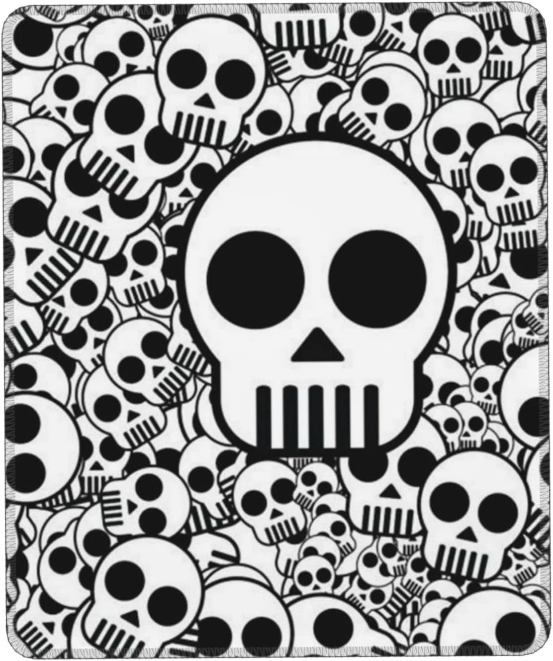 Black and White Skulls Mouse Mat Round NonSlip Rubber Base Washable