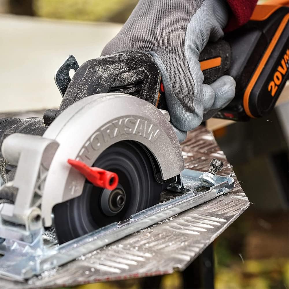 WORX NITRO WX531 Cordless Circular Saw 20 V - Powerful Brushless Circular Saw for Accurate, Straight Cuts - Easily Cuts Wood, Metal, Tile and Plastic - incl. 20V 2Ah Battery and Fast Charger