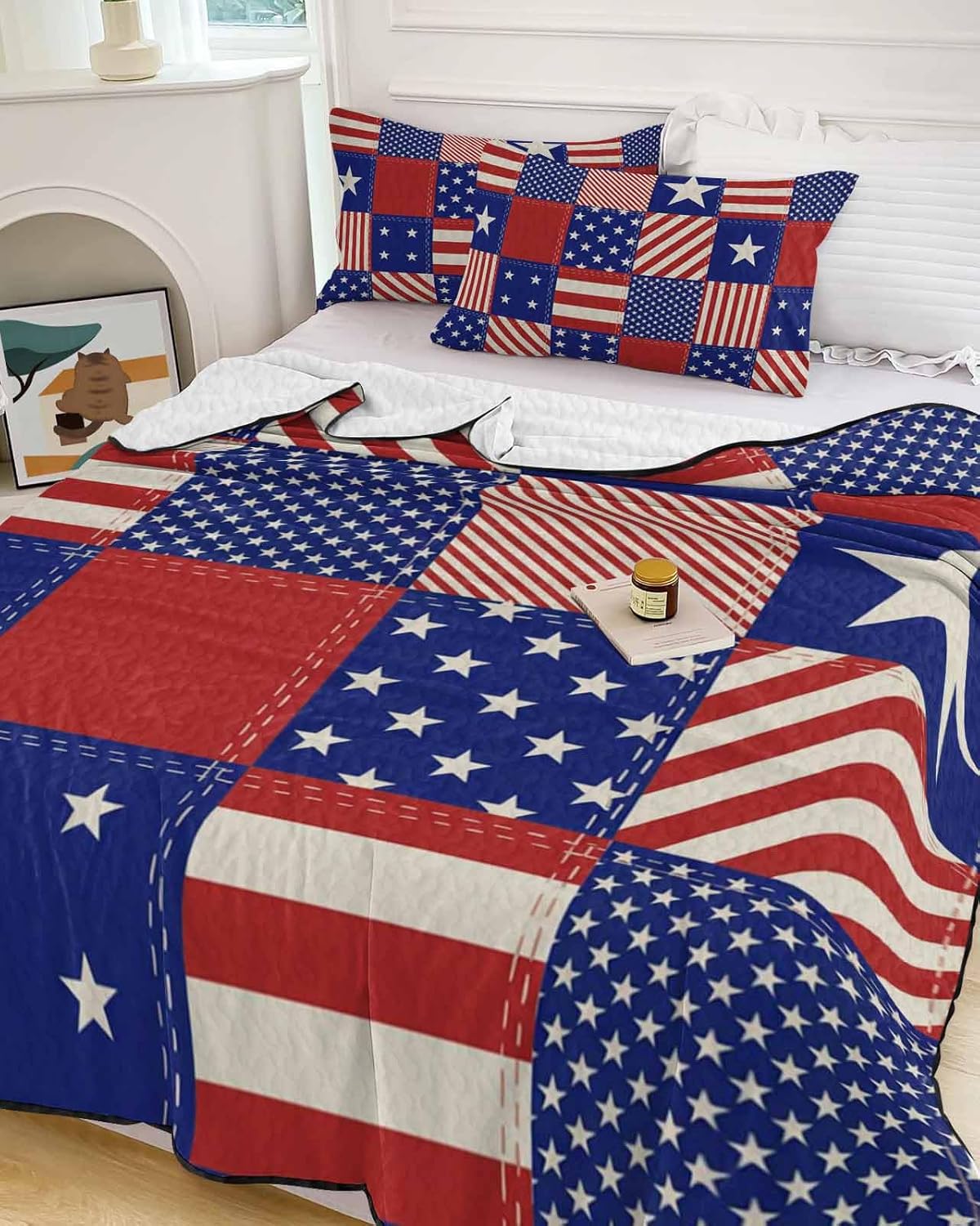 Queen Size Quilt Set, Independence Day Flag Lightweight Bedspread Coverlet Set Soft Microfiber Summer Quilt with 2 Pillow Shams, White Stars Red Striped 3 Piece Comforter Bedding Set