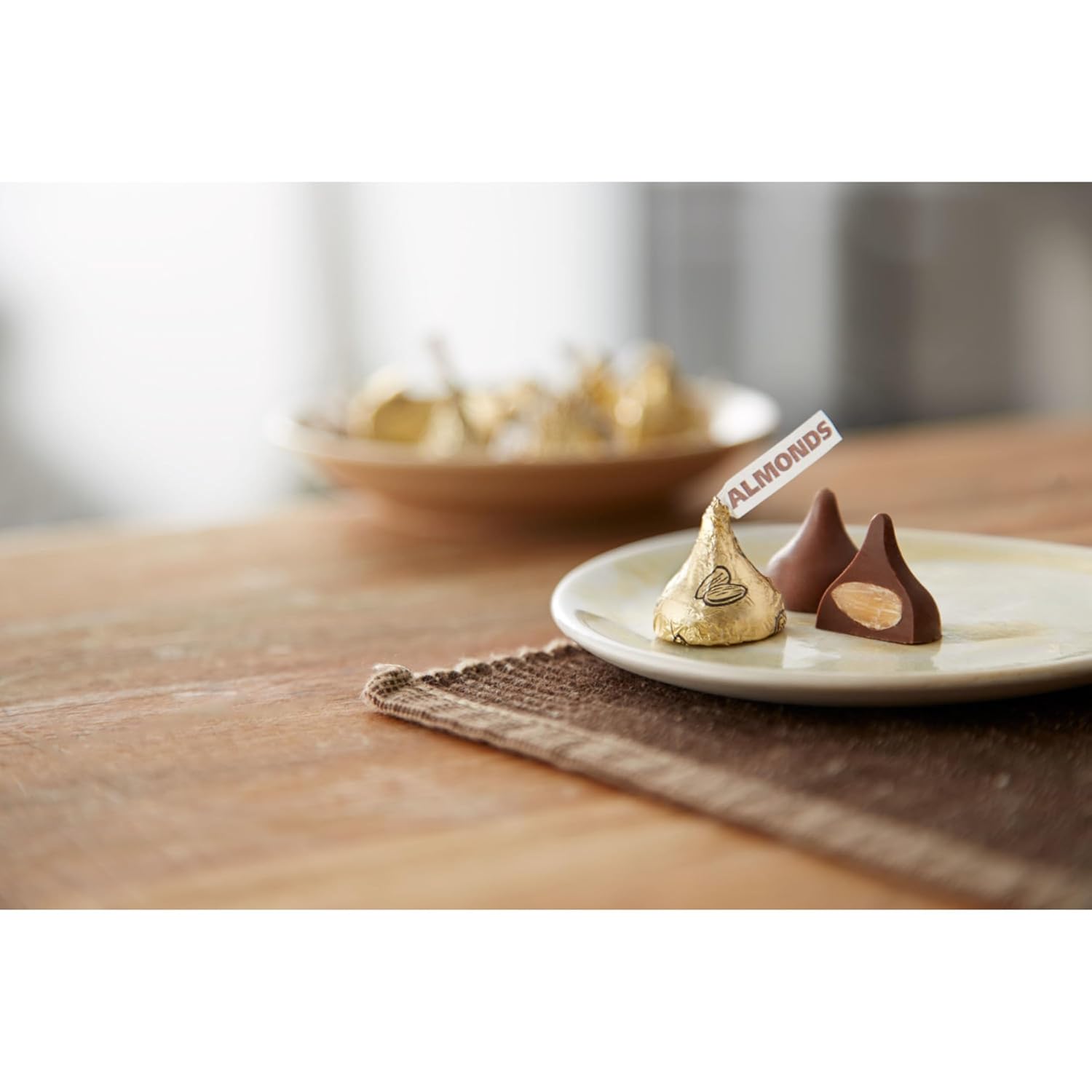 HERSHEY'S KISSES Milk Chocolate with Almonds Candy Party Pack, 32 oz