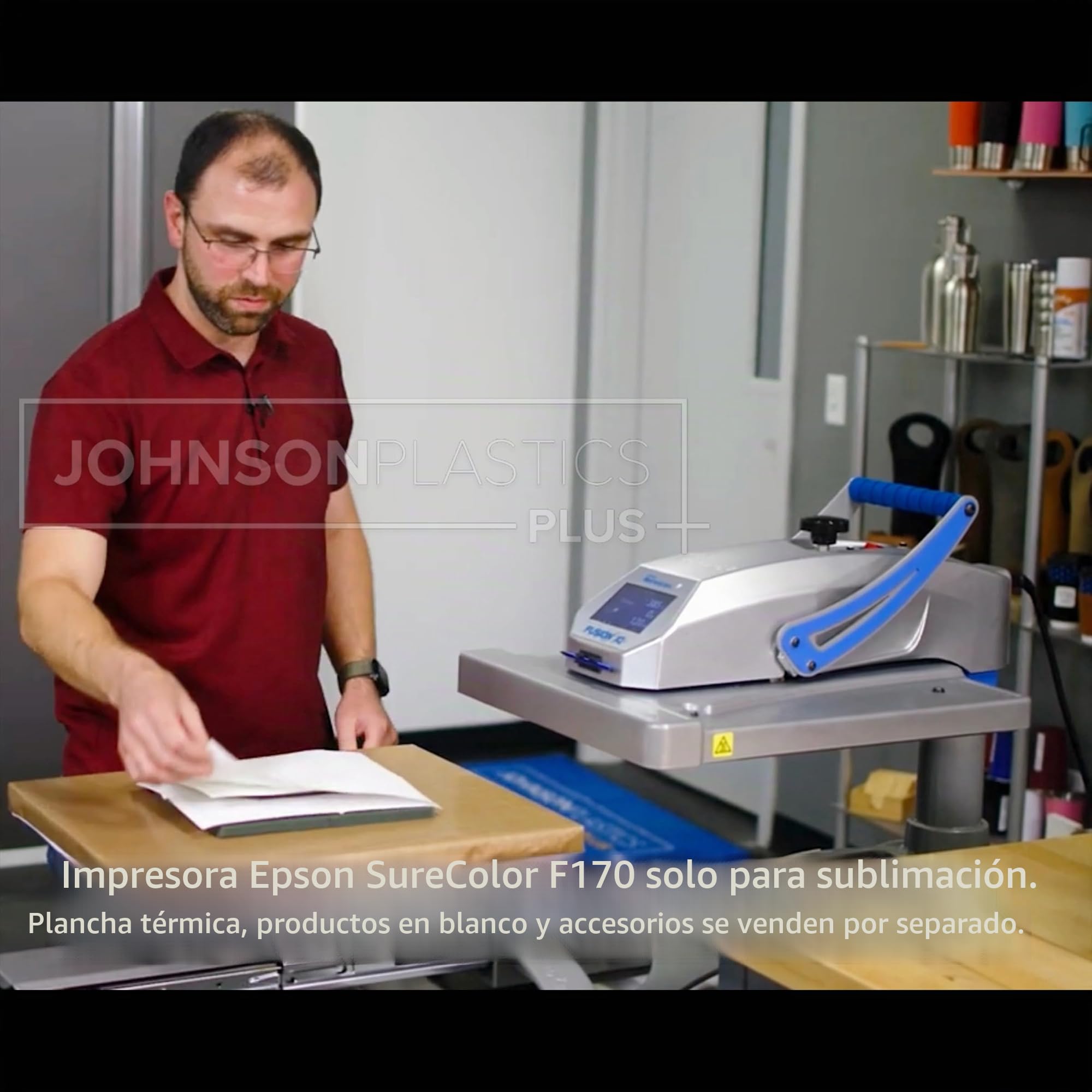 Impresora de Sublimación de Tinta Epson SureColor F170. Incluye juego completo de tinta, manual de usuario y cable de alimentación SCF170