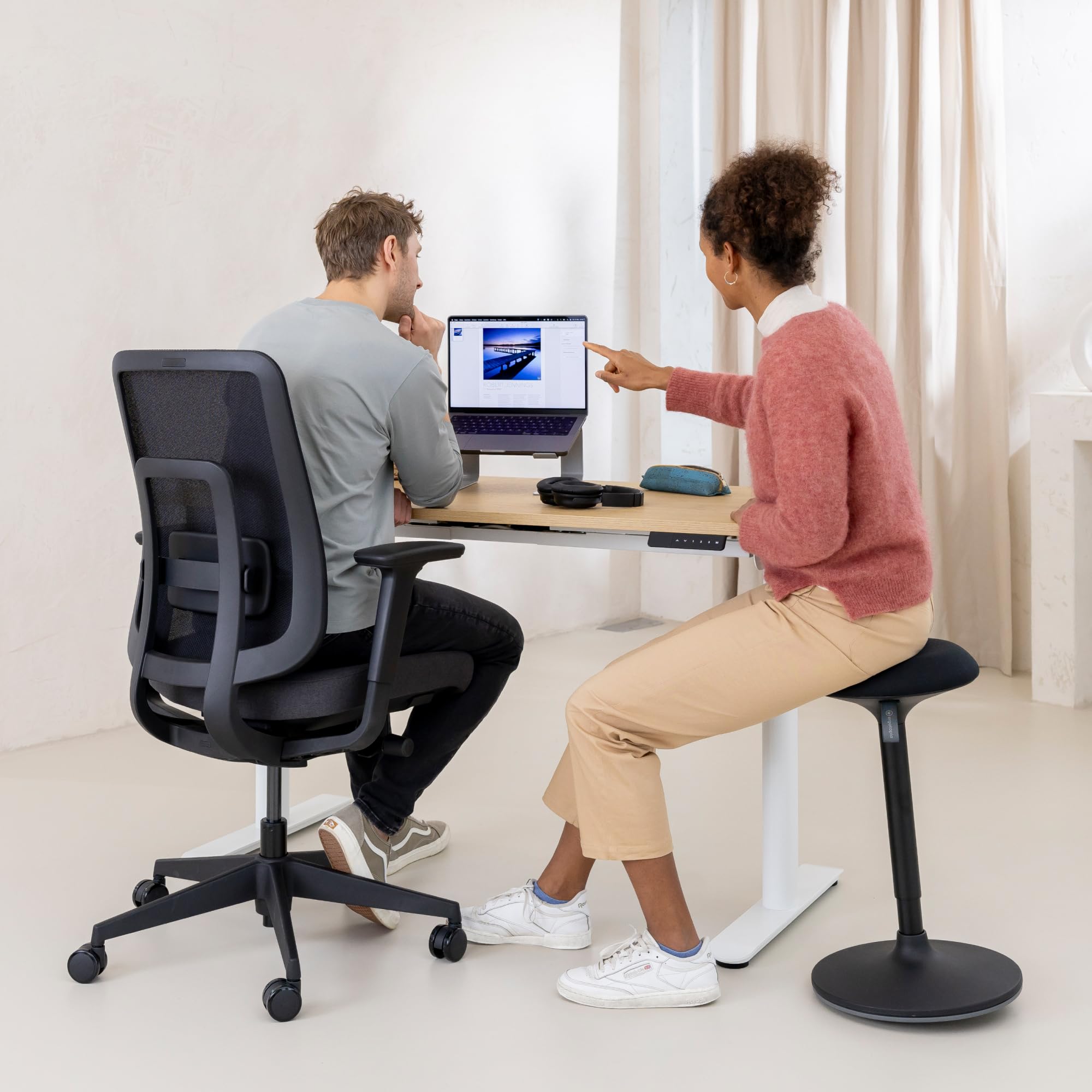 Ergotopia PureBack - Silla ergonómica oficina con reposacabezas, reposabrazos 4D y mecanismo de sincronización, para oficina en casa y juegos, cómoda silla giratoria